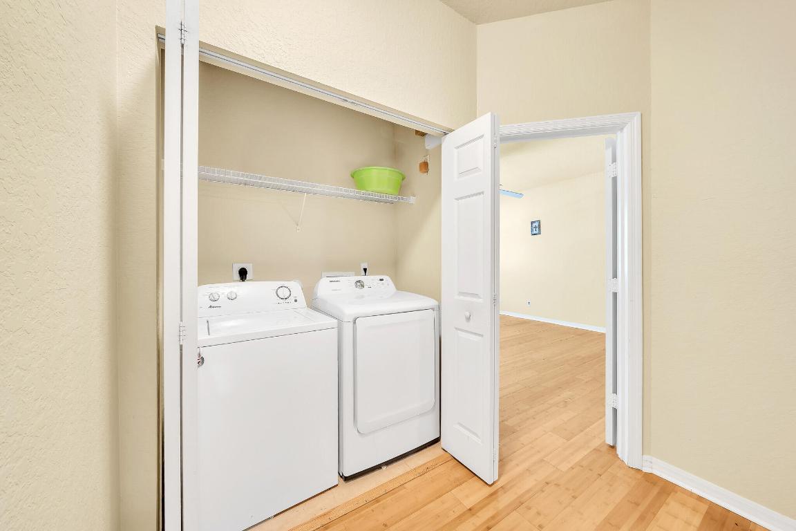 MAGNOLIA BAY CONDOMIMIUM - Residential