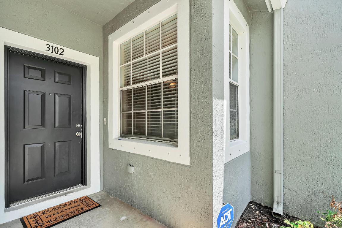 MAGNOLIA BAY CONDOMIMIUM - Residential