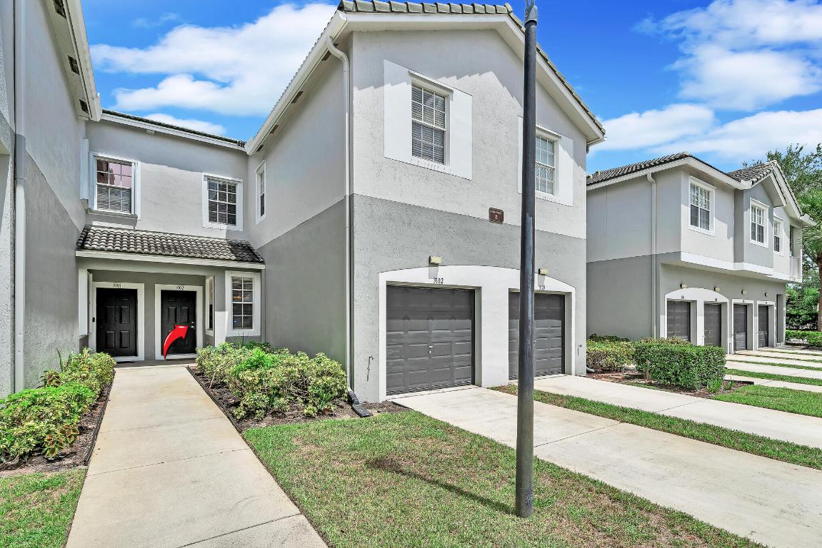 MAGNOLIA BAY CONDOMIMIUM - Residential