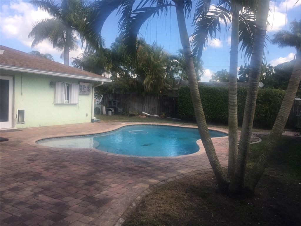 PALM BEACH COLONY SEC 2 - Residential