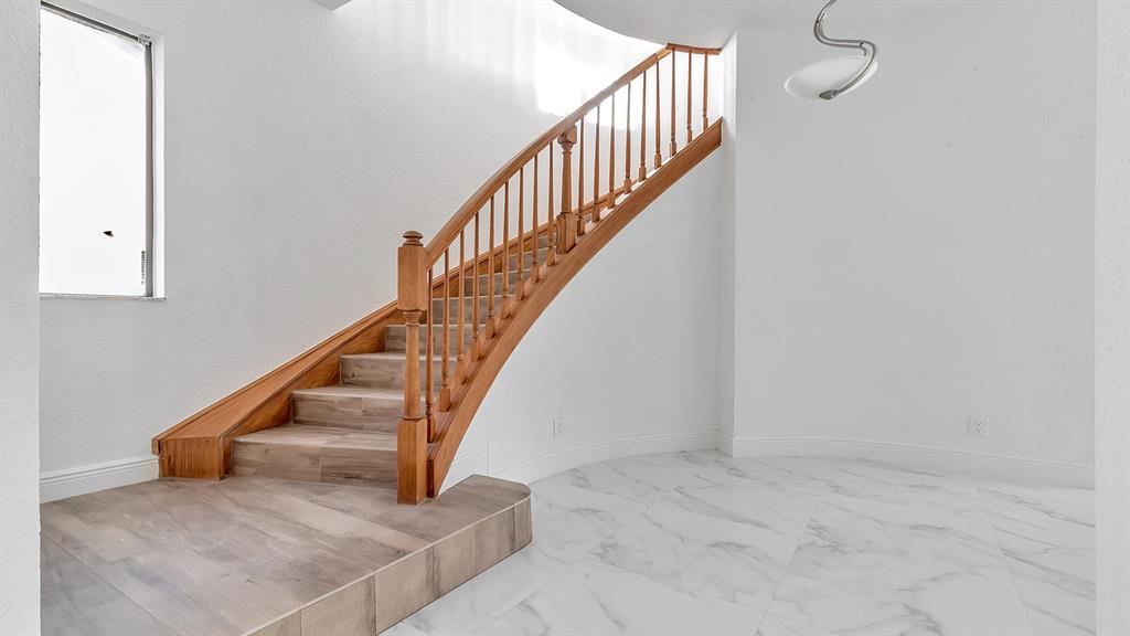 VERSAILLES - Residential