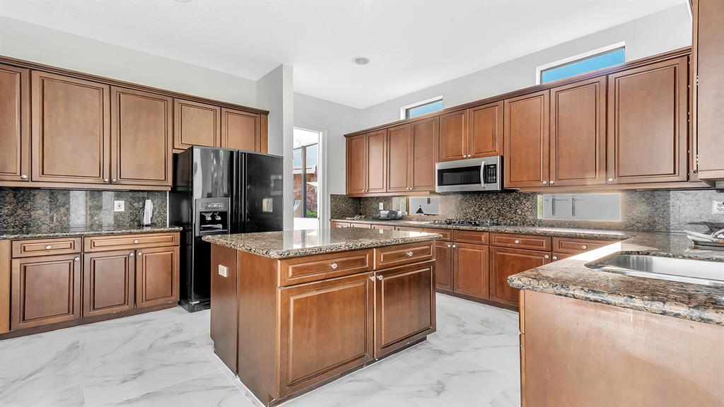 VERSAILLES - Residential