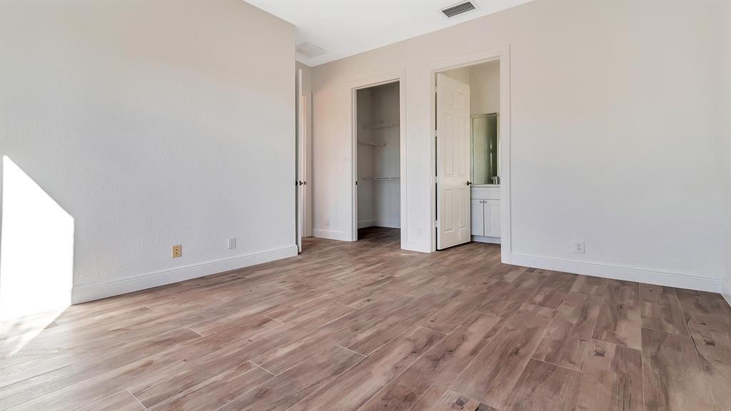 VERSAILLES - Residential