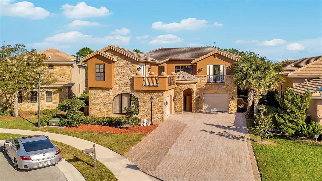 VERSAILLES - Residential