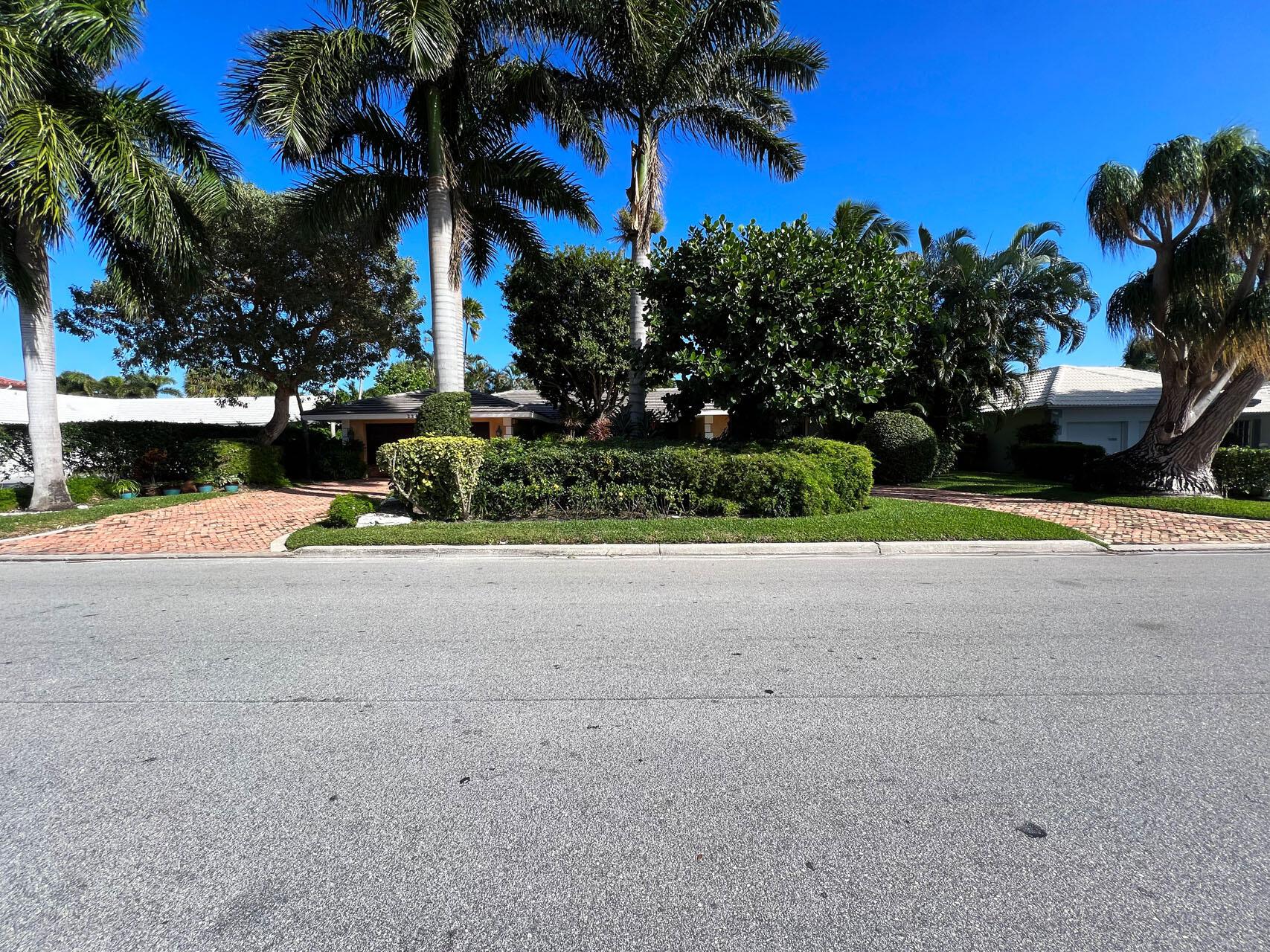 ROYAL PALM YACHT & COUNTR - Residential