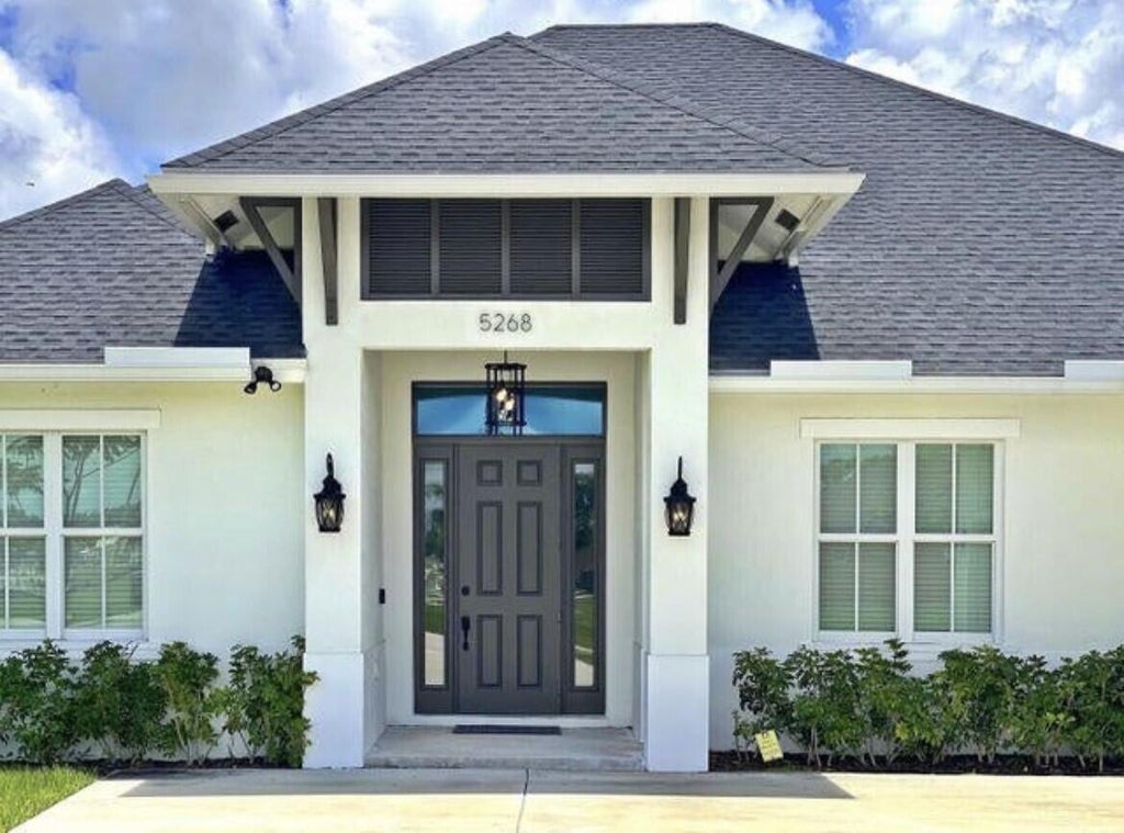 Photo of 5268 NW Gamma Street, Port St Lucie, FL 34986 (MLS # R10922404)