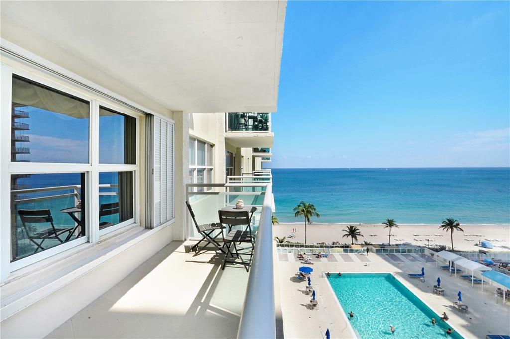 Playa Del Mar - Residential