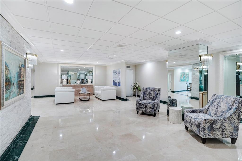 Playa Del Mar - Residential