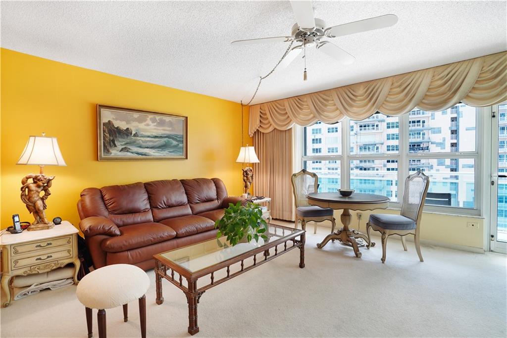 Playa Del Mar - Residential