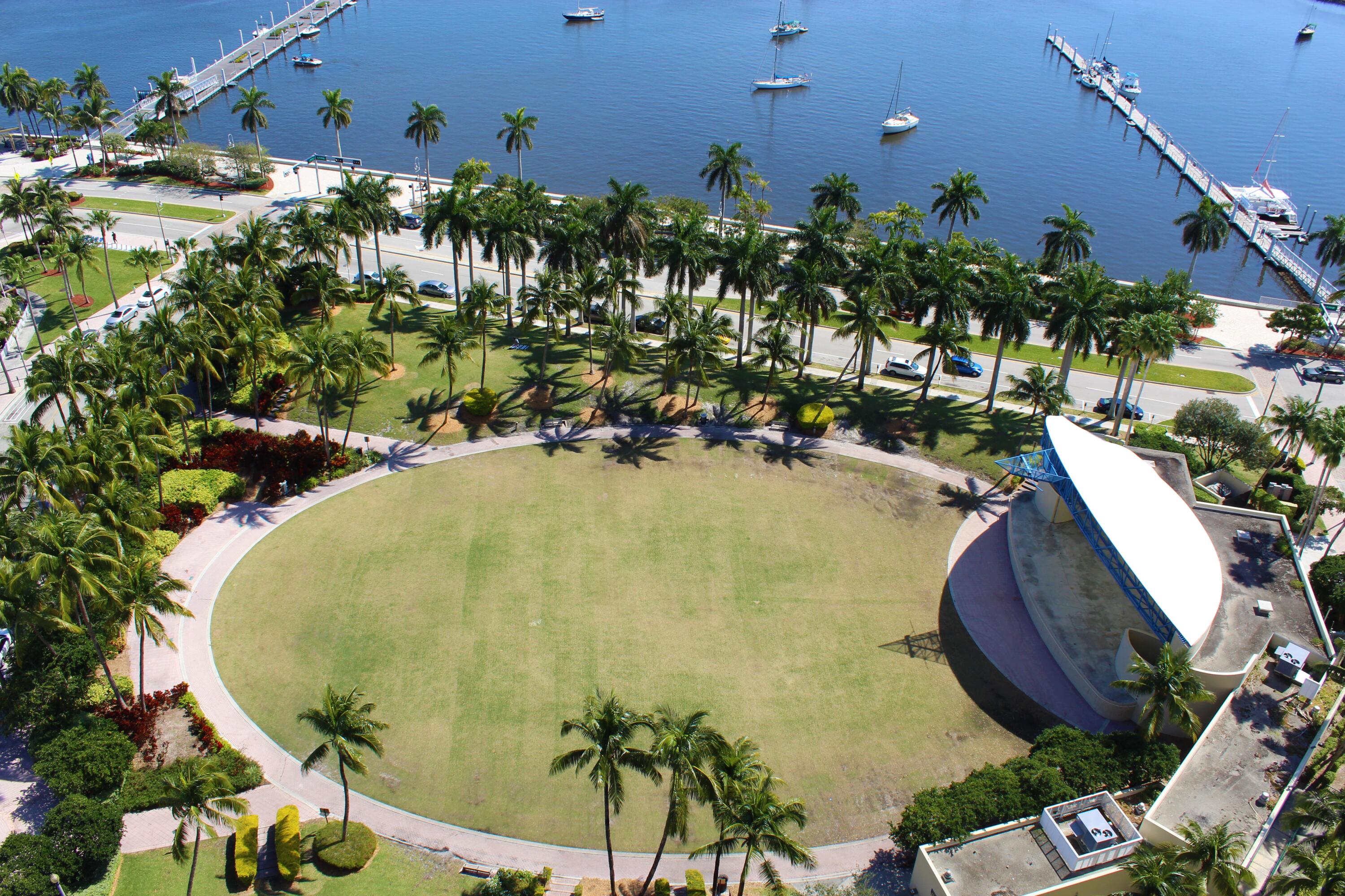 ESPLANADE GRANDE CONDO - Residential Lease