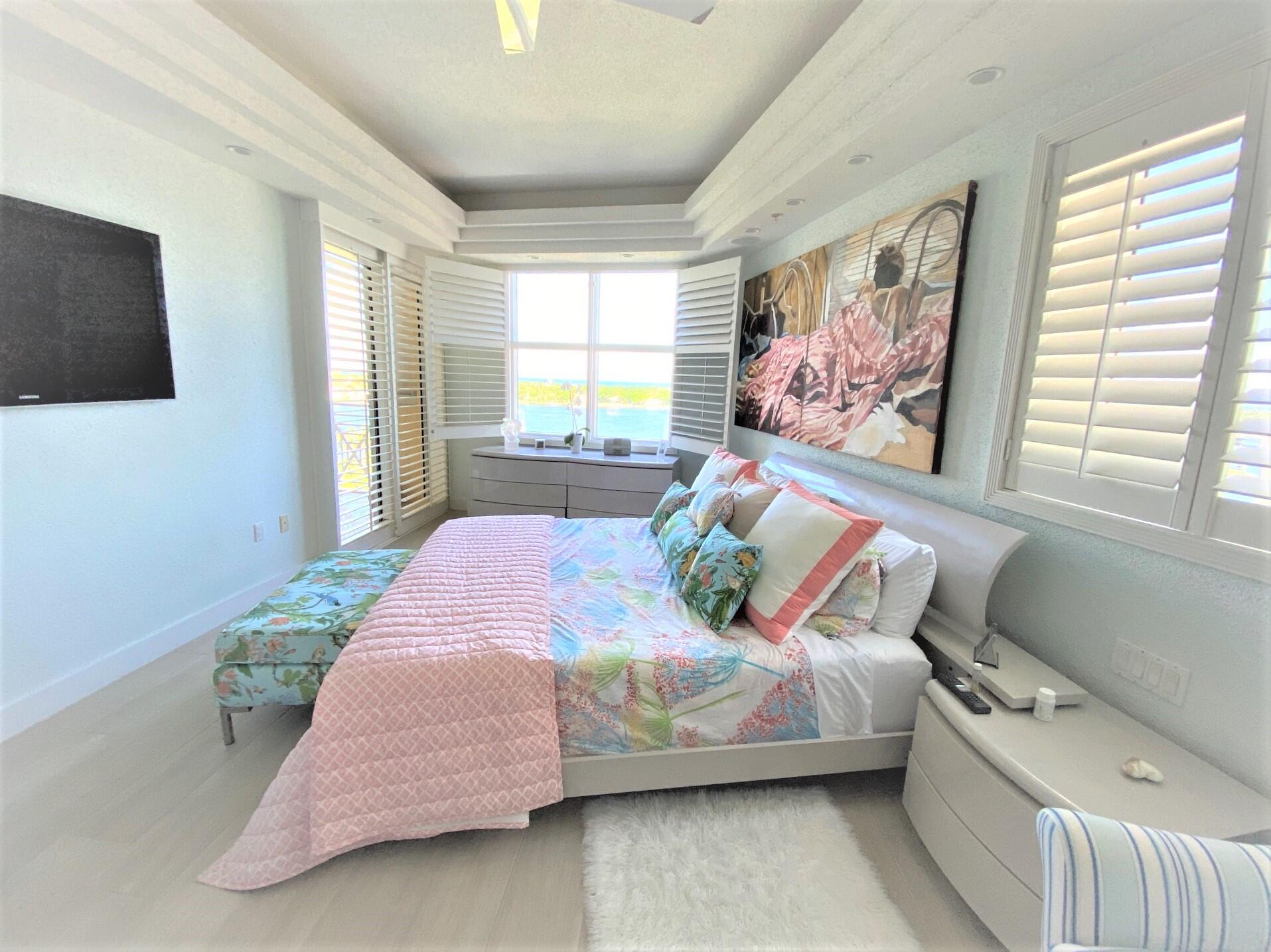 ESPLANADE GRANDE CONDO - Residential Lease