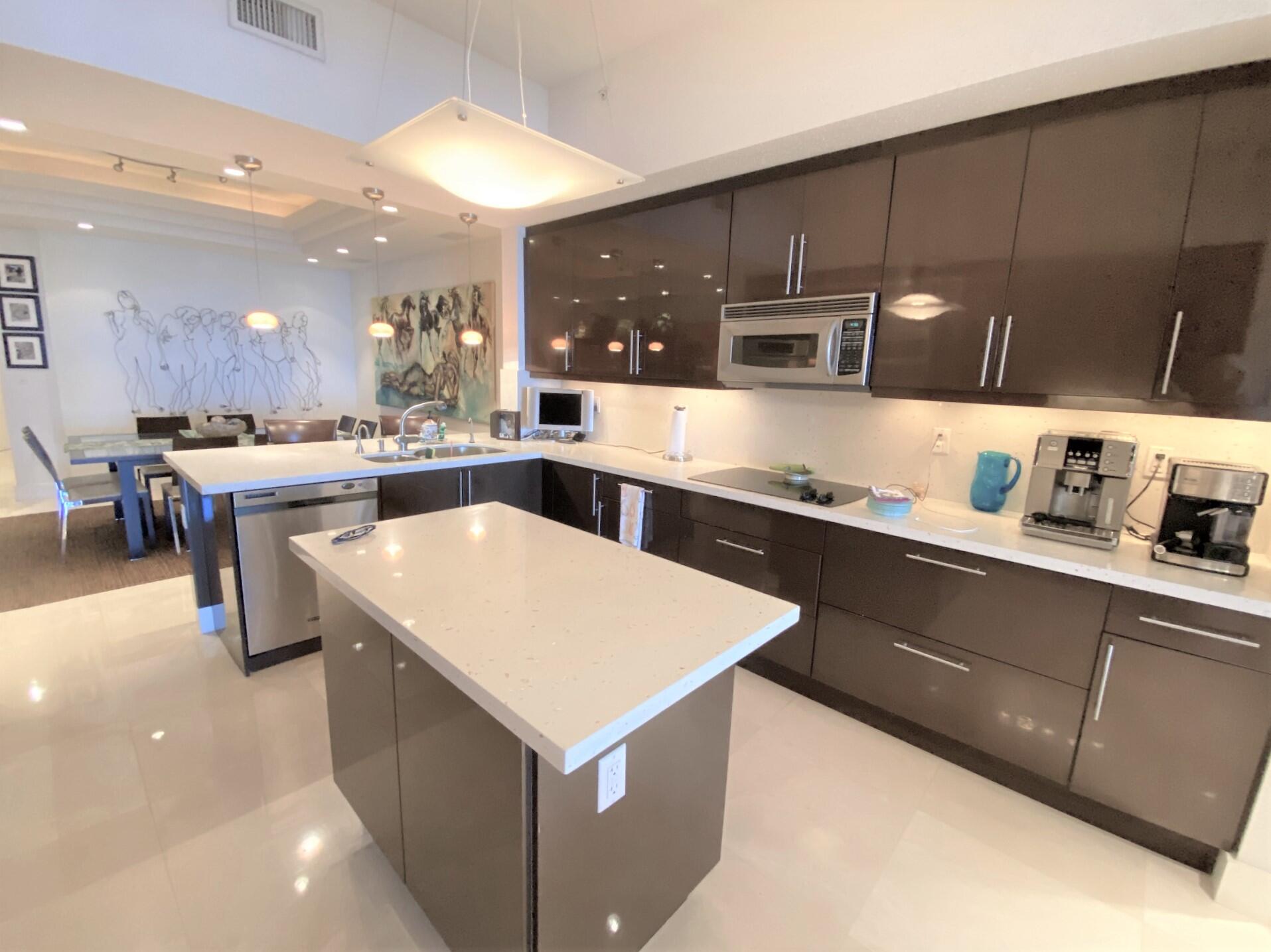 ESPLANADE GRANDE CONDO - Residential Lease