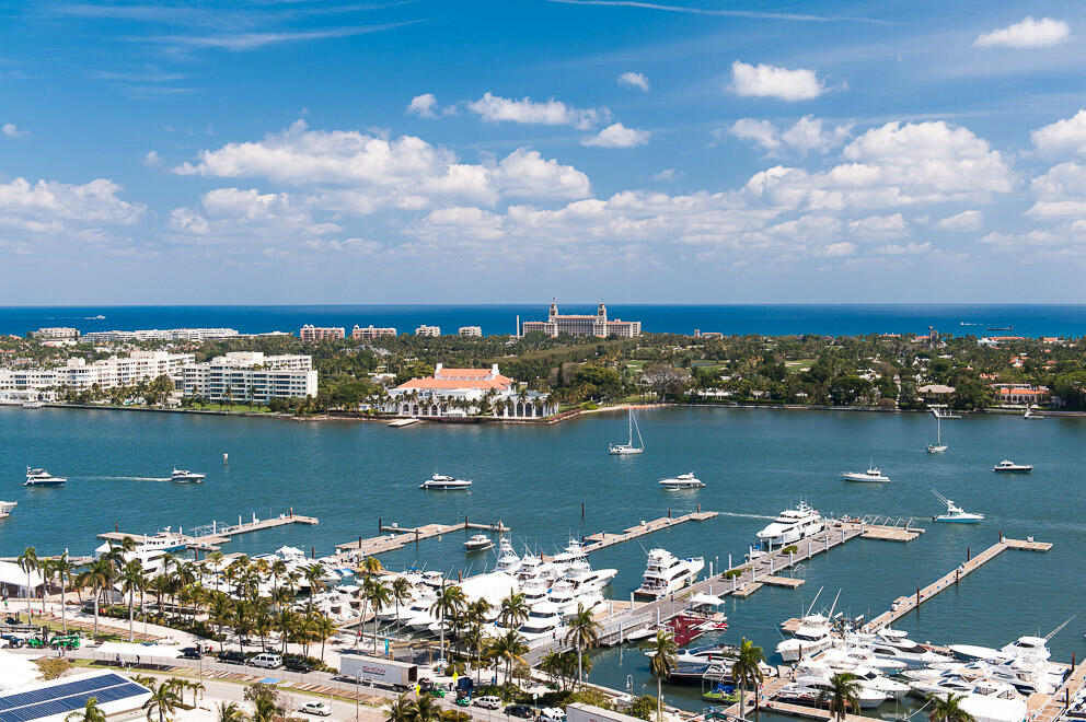 ESPLANADE GRANDE CONDO - Residential Lease