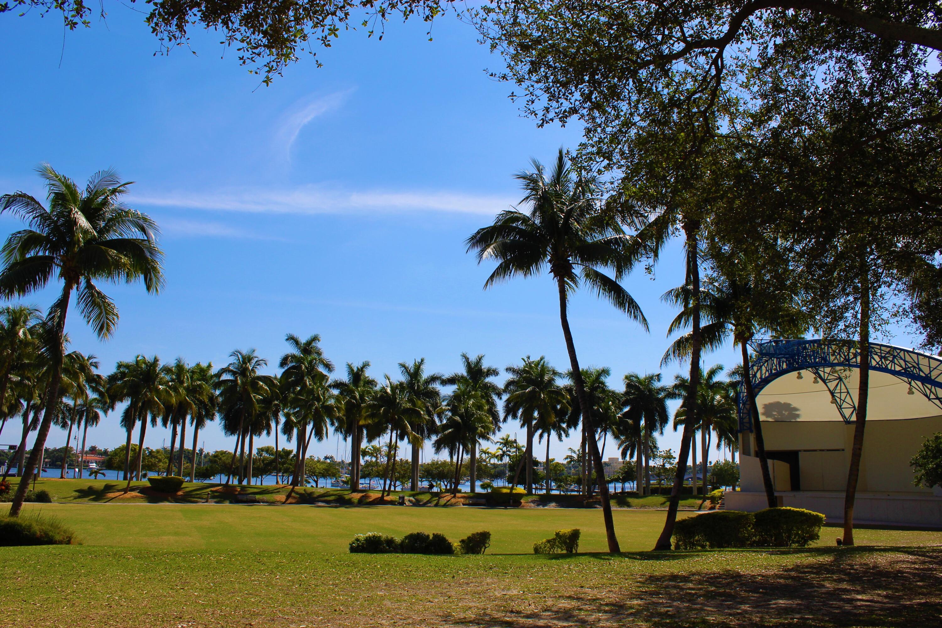 ESPLANADE GRANDE CONDO - Residential Lease