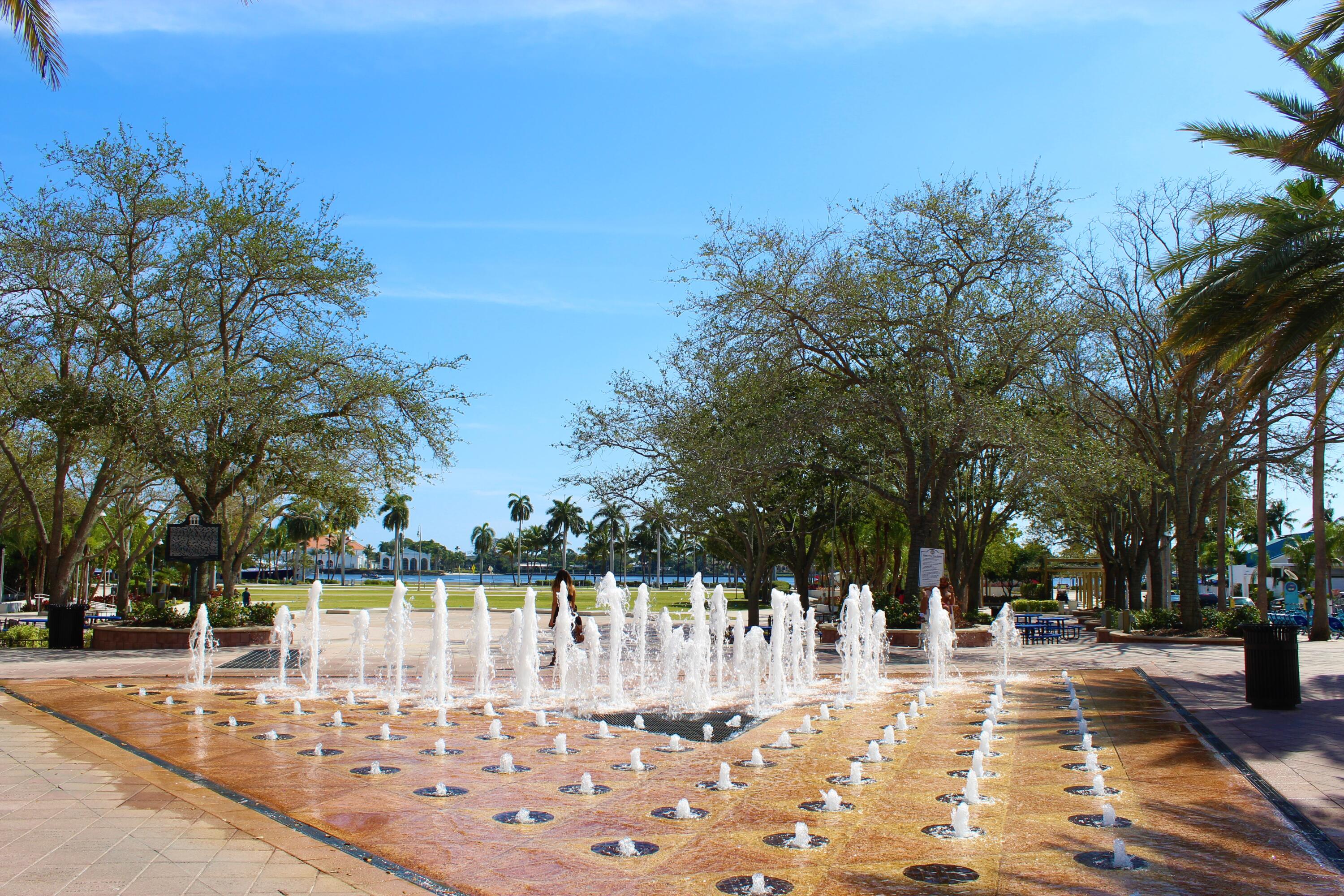 ESPLANADE GRANDE CONDO - Residential Lease