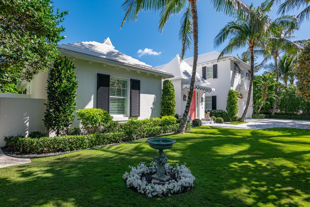 Photo of 127 Reef Road, Palm Beach, FL 33480 (MLS # R11014170)