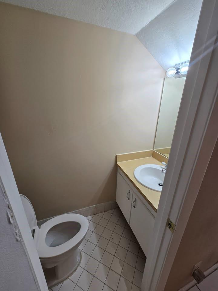 Cypress-Third 123-46 B - Residential Lease