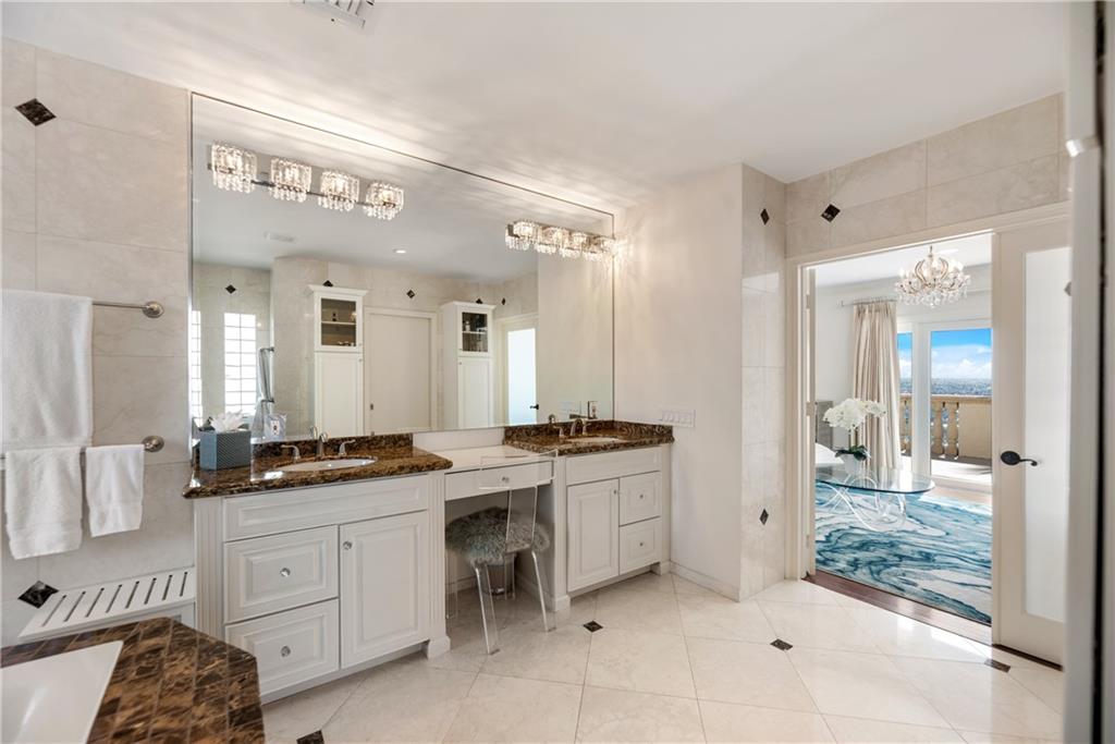 LAUDERDALE BEACH - Residential