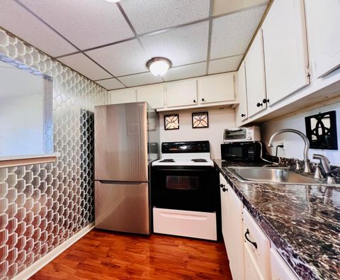 8 Northampton A West Palm Beach FL 33417