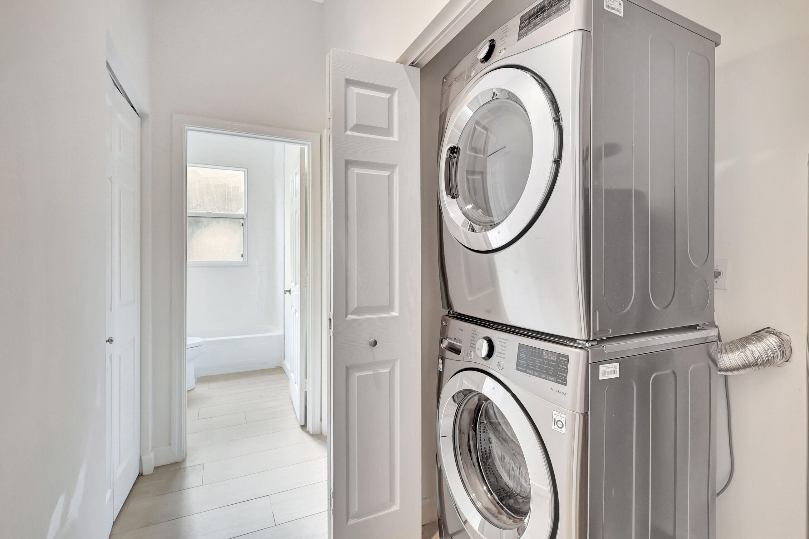 WELLINGTON TR 42B - Residential Lease