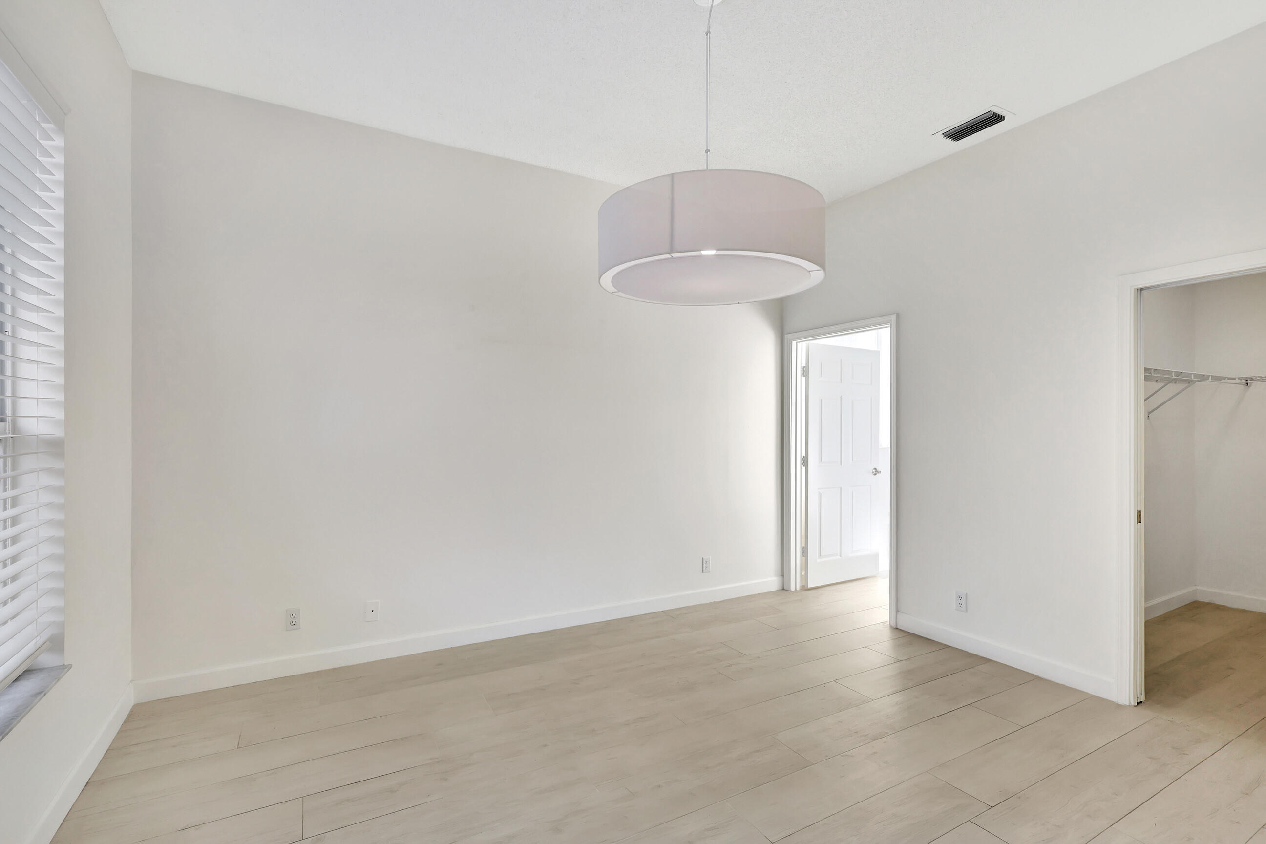 WELLINGTON TR 42B - Residential Lease