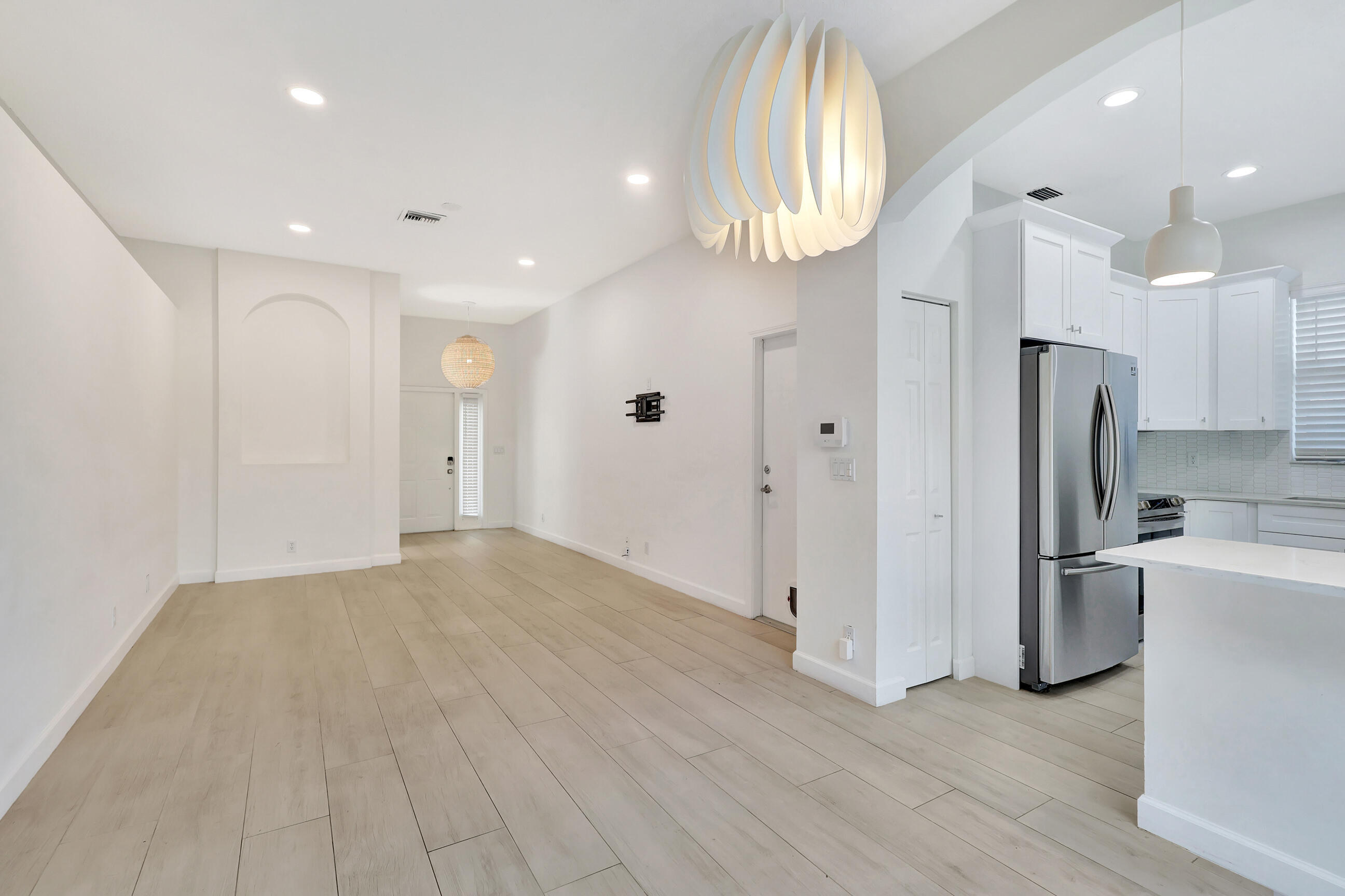 WELLINGTON TR 42B - Residential Lease