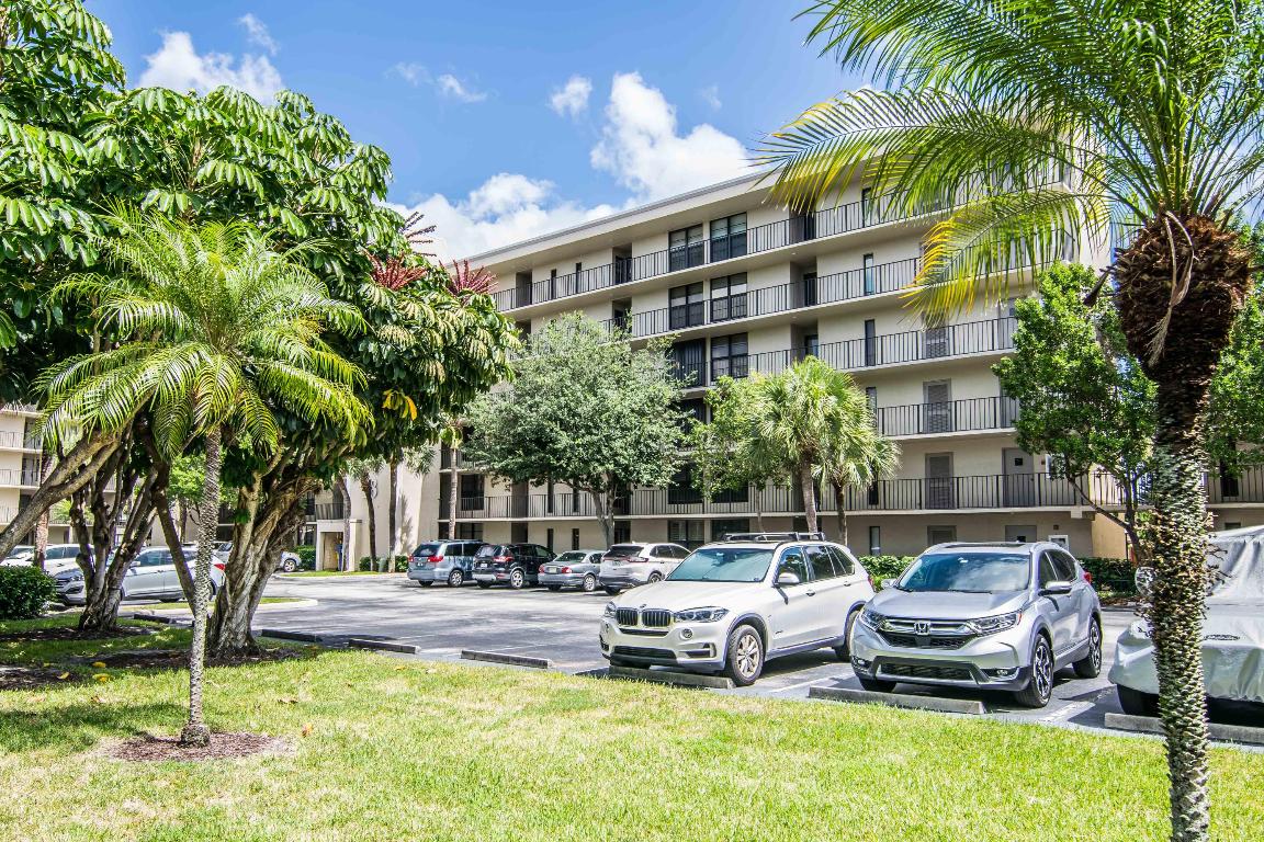 Boca Bayou - Residential Lease