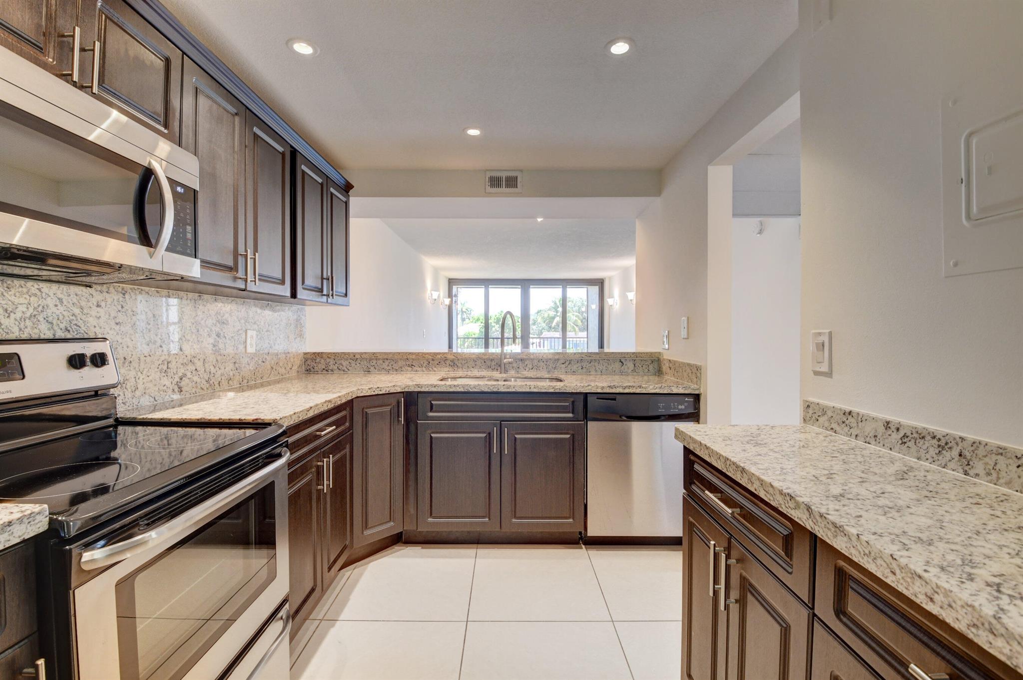 Boca Bayou - Residential Lease