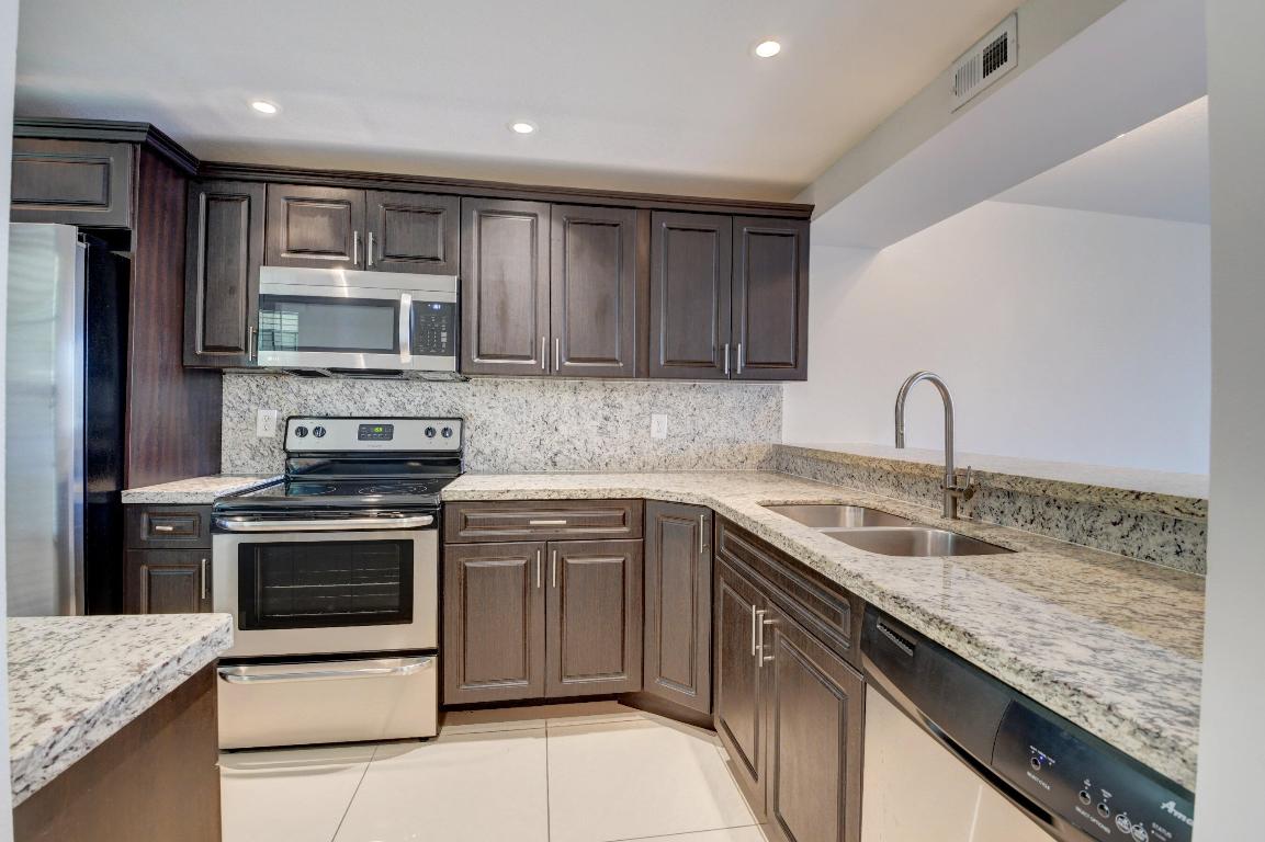 Boca Bayou - Residential Lease