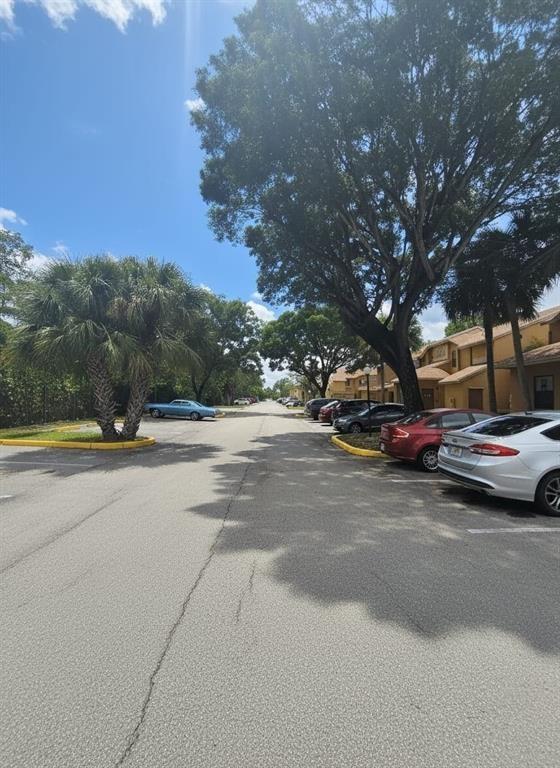 CIRCLE VILLAS (THE) CONDO - Residential Lease