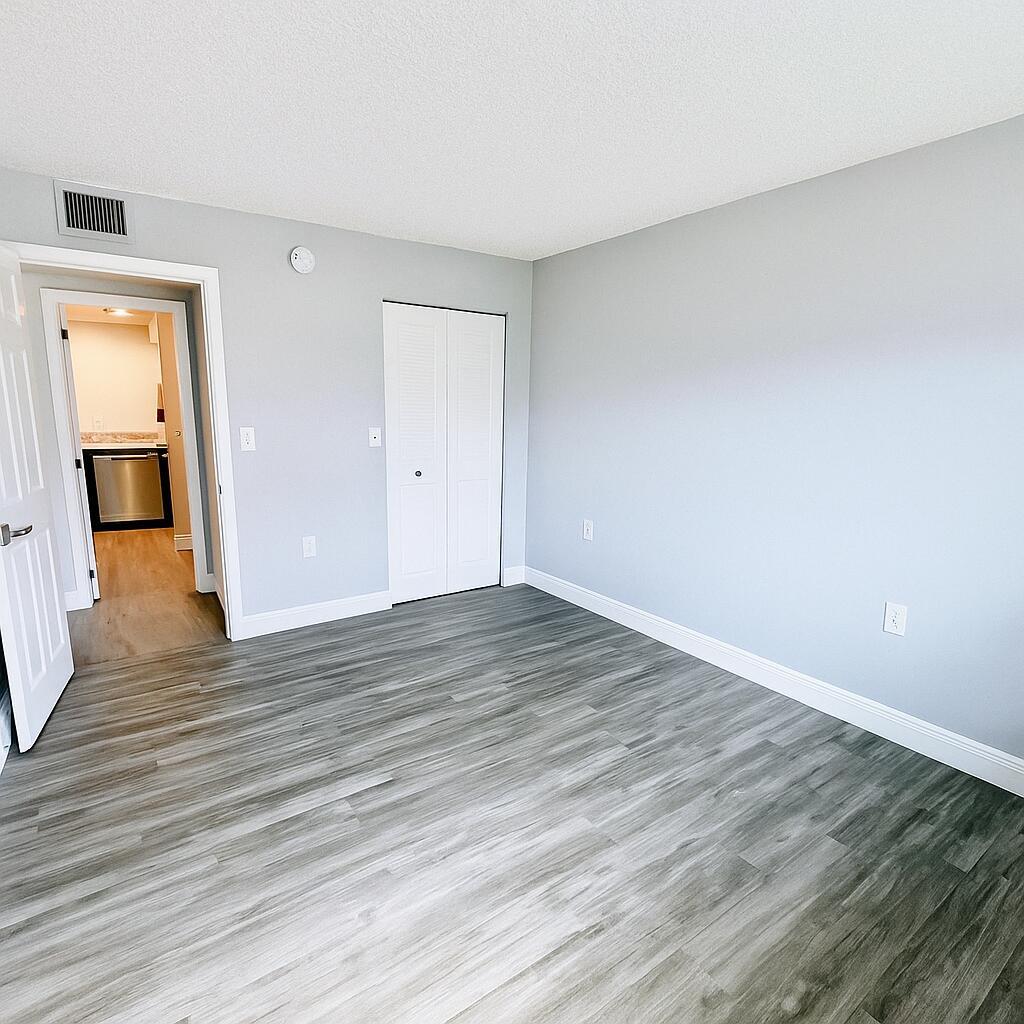 PALMS NL CONDO - Residential Lease