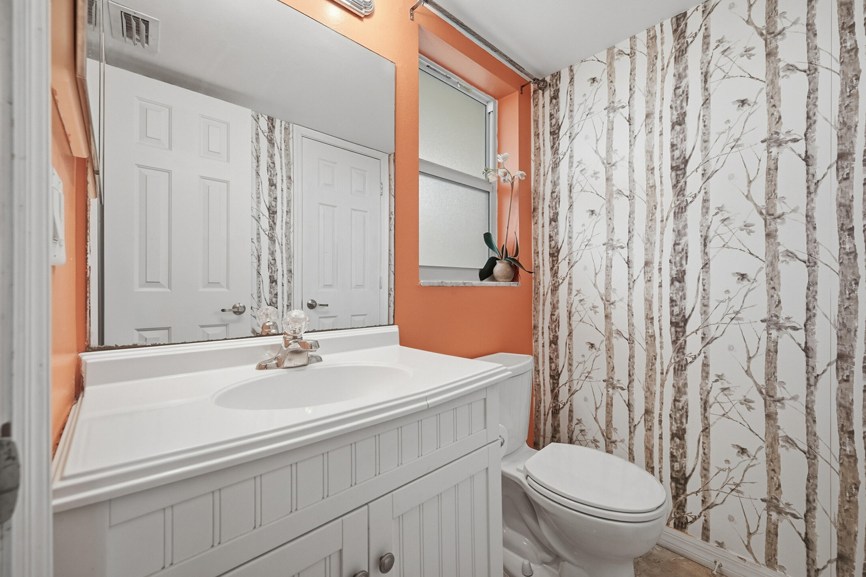 VILLAGE ROYALE ON THE GREEN CONDO COMPLEX - Residential