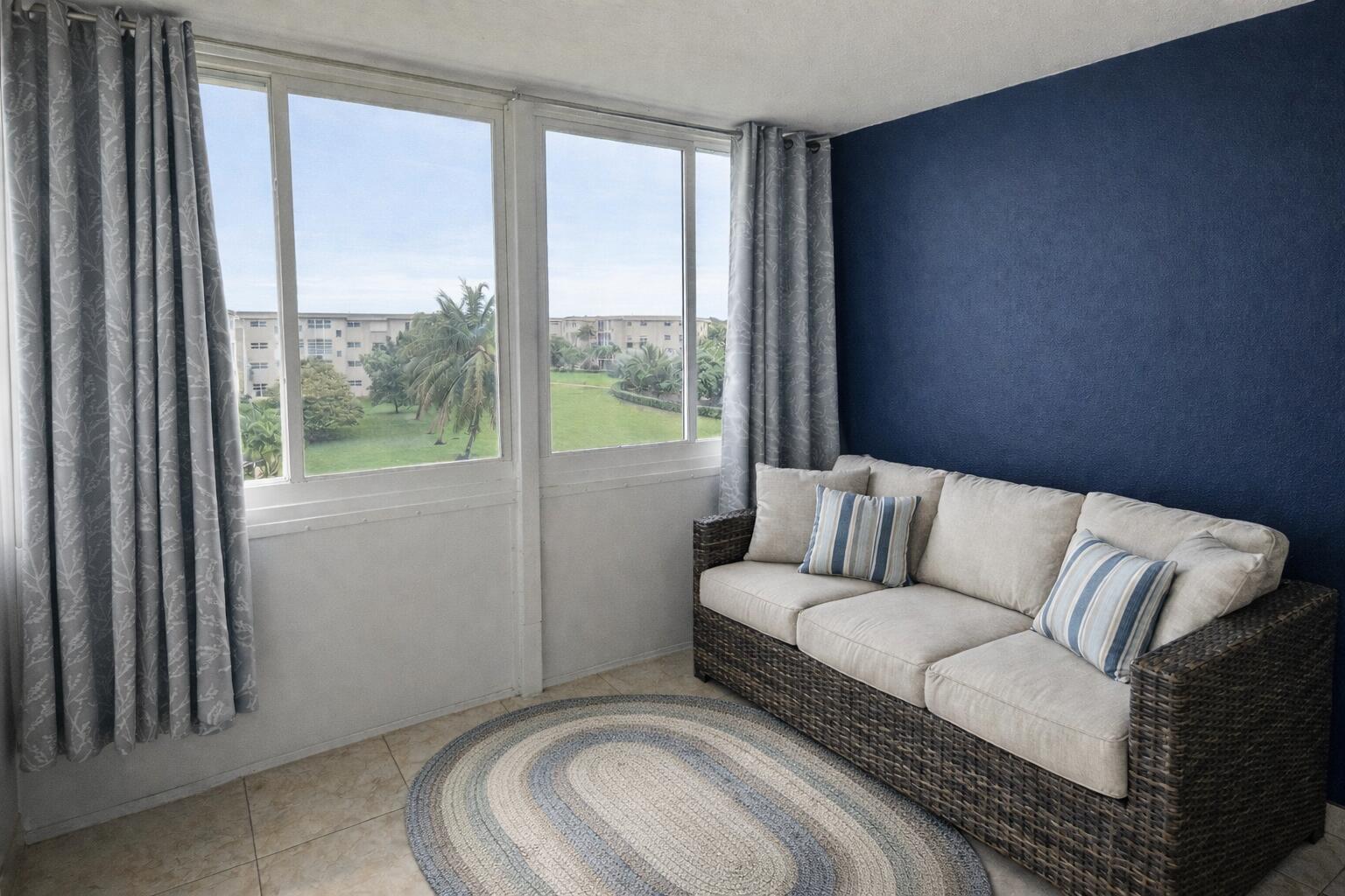 VILLAGE ROYALE ON THE GREEN CONDO COMPLEX - Residential