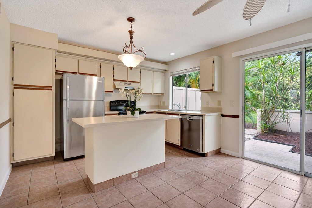 Photo of 6327 Riverwalk Lane #4, Jupiter, FL 33458 (MLS # R11055250)