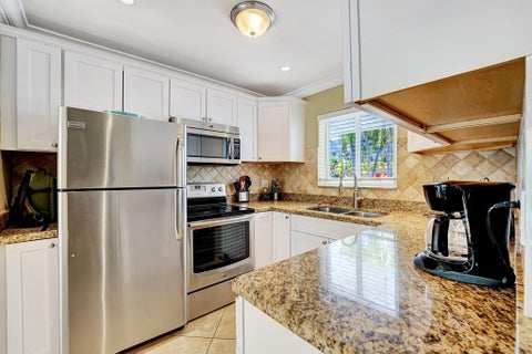 Tiny photo for 3488 NE 19TH Avenue, Oakland Park, FL 33306 (MLS # B26082051)