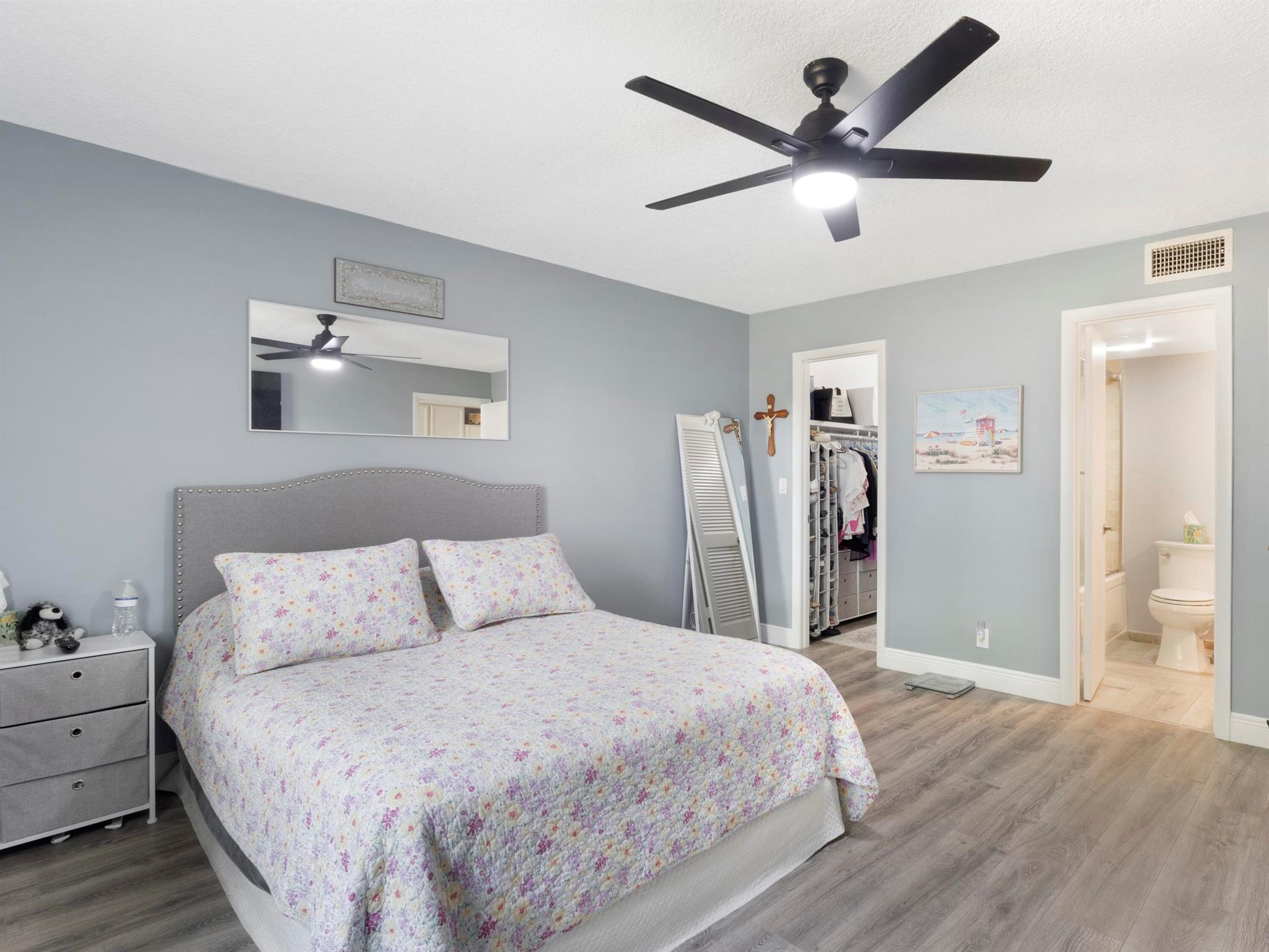 PALM GREENS AT VILLA DEL - Residential