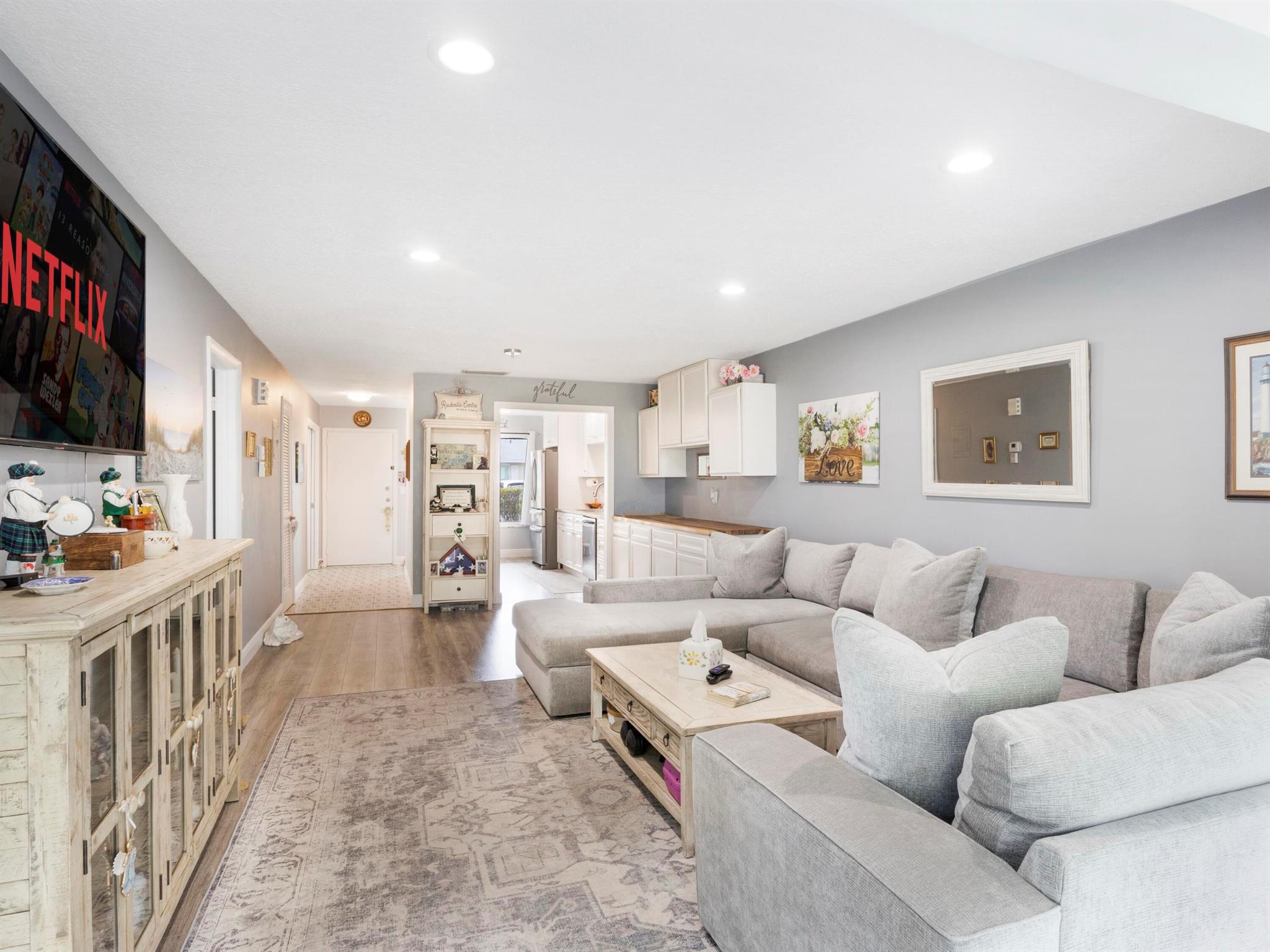 PALM GREENS AT VILLA DEL - Residential