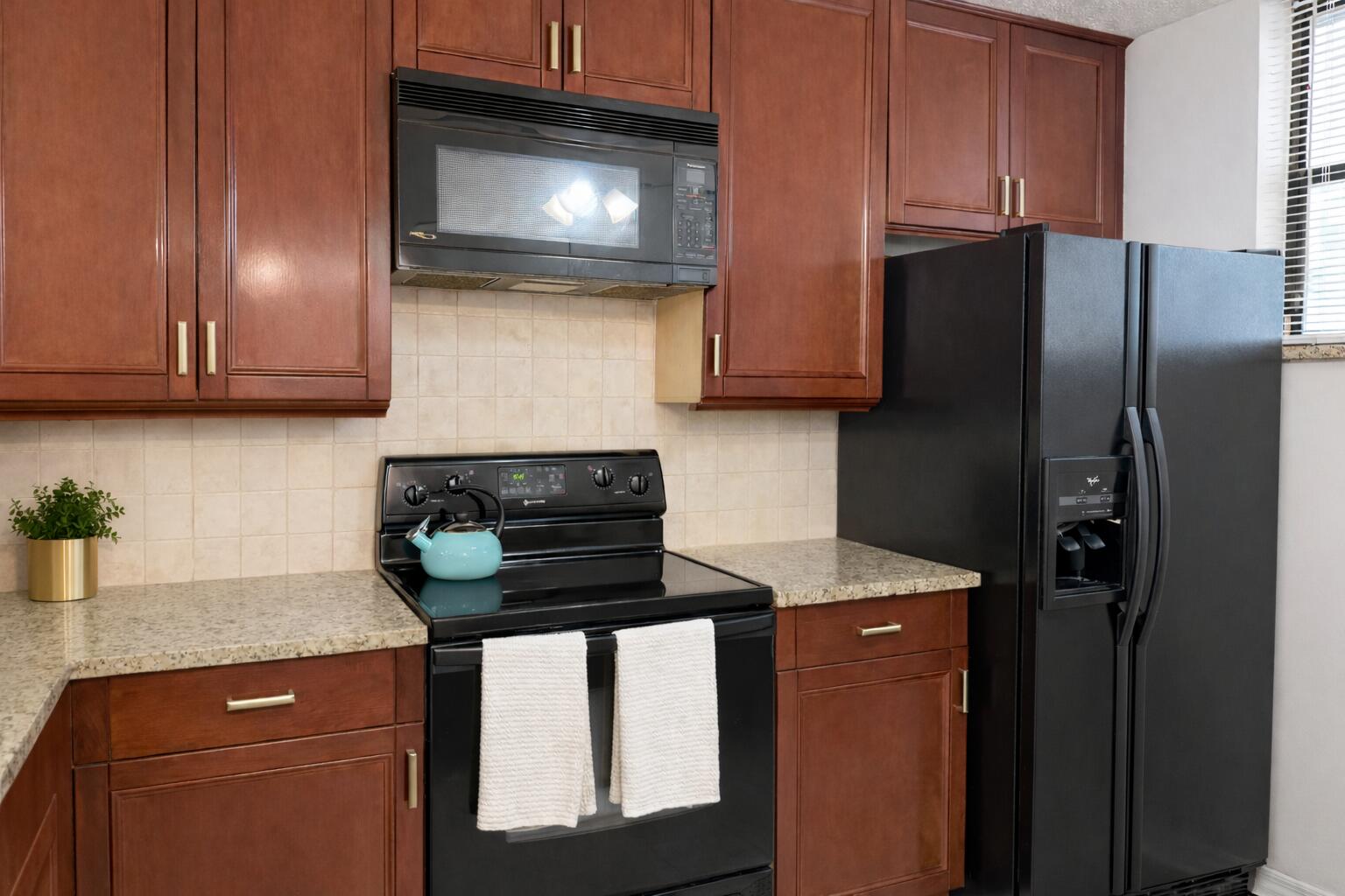 LAKE EMERALD CONDOMINIUM NO ONE - Residential