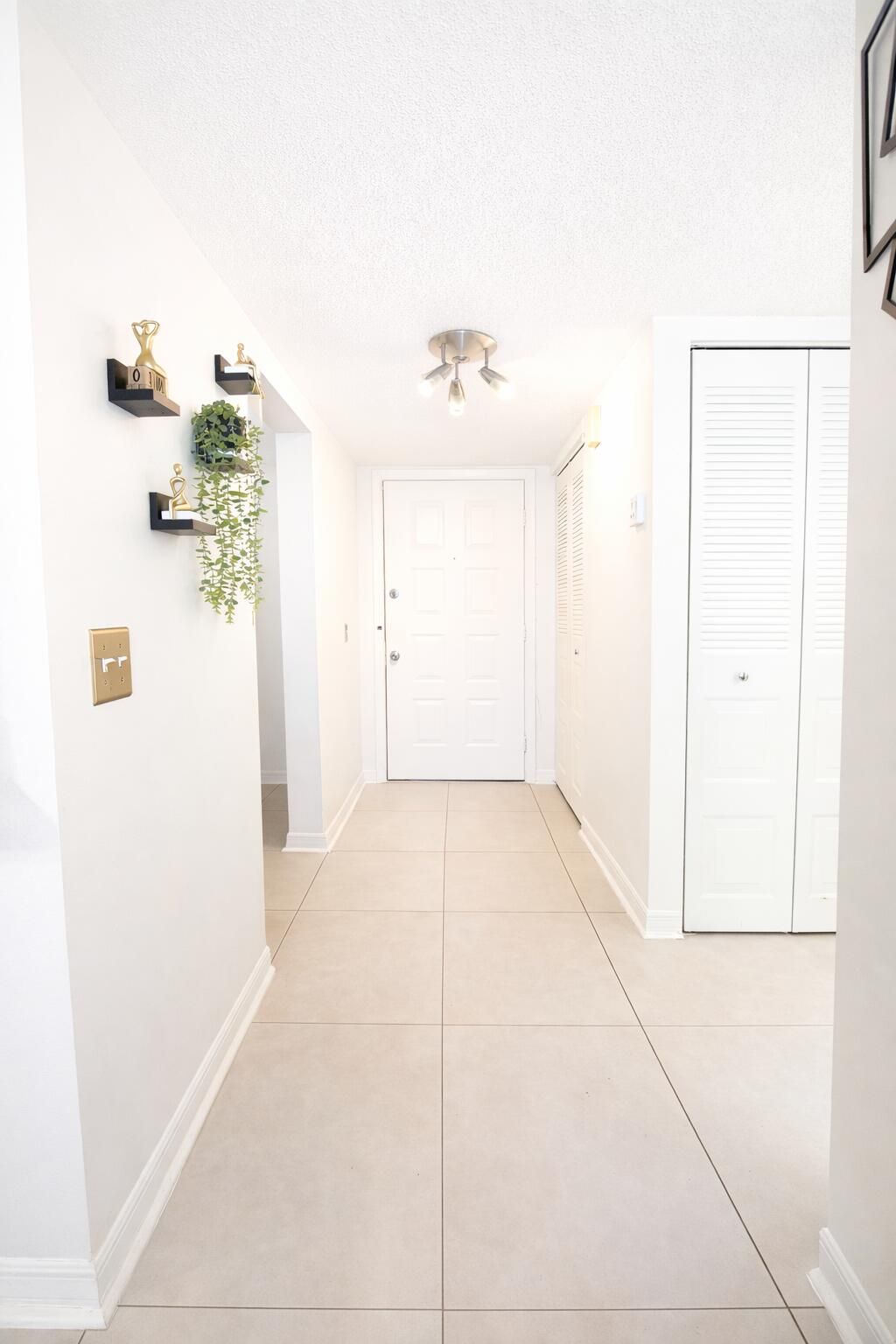 Photo of 110 Lake Emerald Drive #405, Oakland Park, FL 33309 (MLS # B26003563)