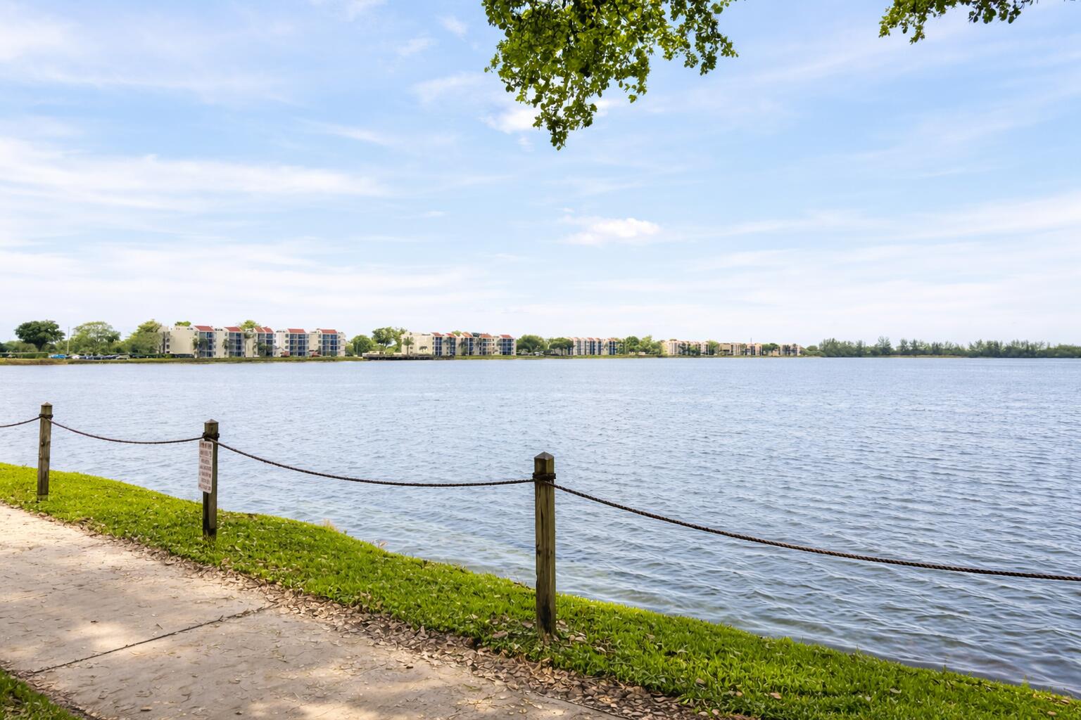 LAKE EMERALD CONDOMINIUM NO ONE - Residential