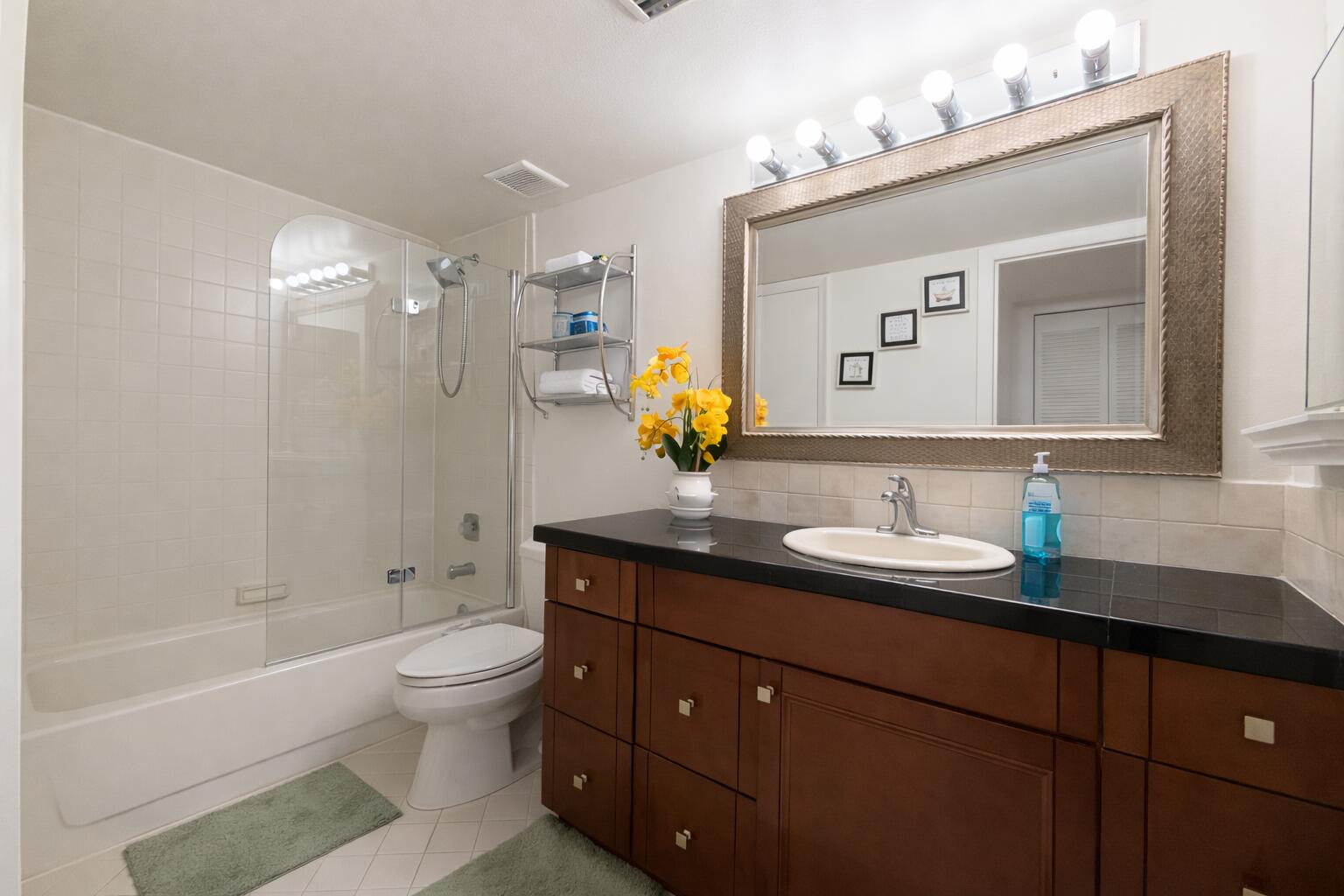 LAKE EMERALD CONDOMINIUM NO ONE - Residential