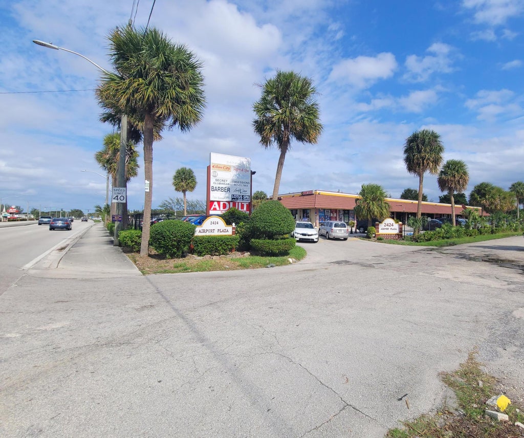 Photo of 2424 N Congress Avenue #N, West Palm Beach, FL 33409 (MLS # B26038887)