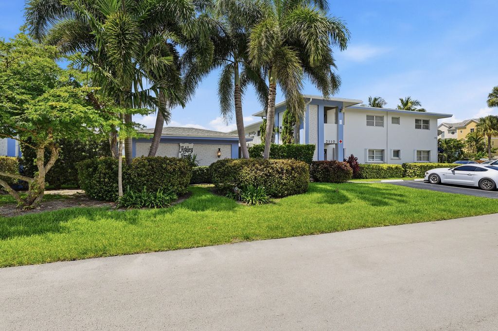 Photo of 2110 NE 42nd Street #2b, Lighthouse Point, FL 33064 (MLS # B26046862)