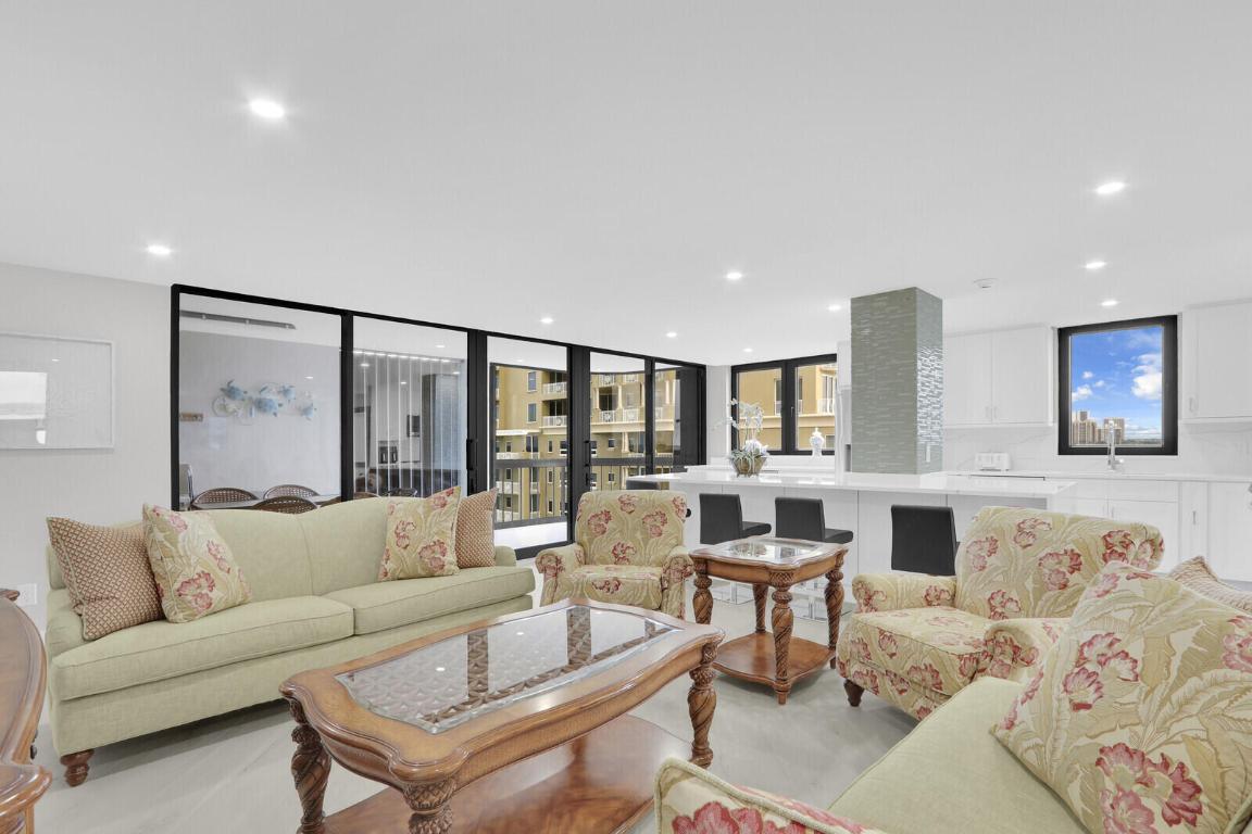 EASTPOINTE CONDO - Residential Lease