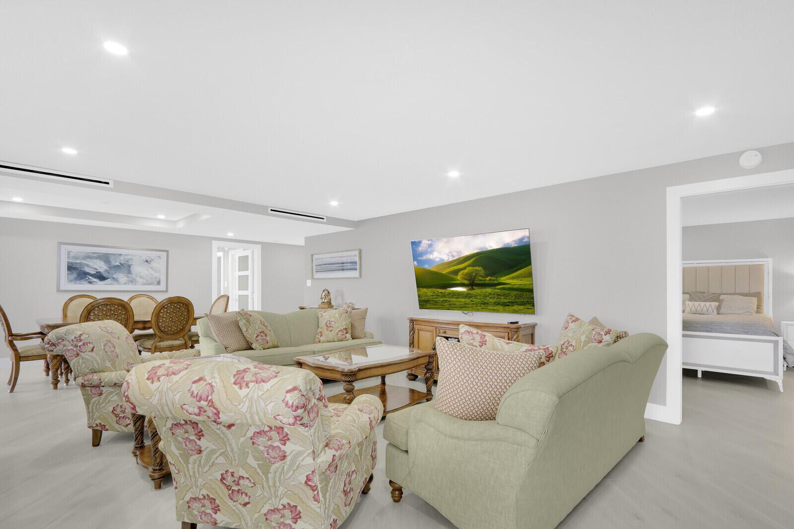 EASTPOINTE CONDO - Residential Lease