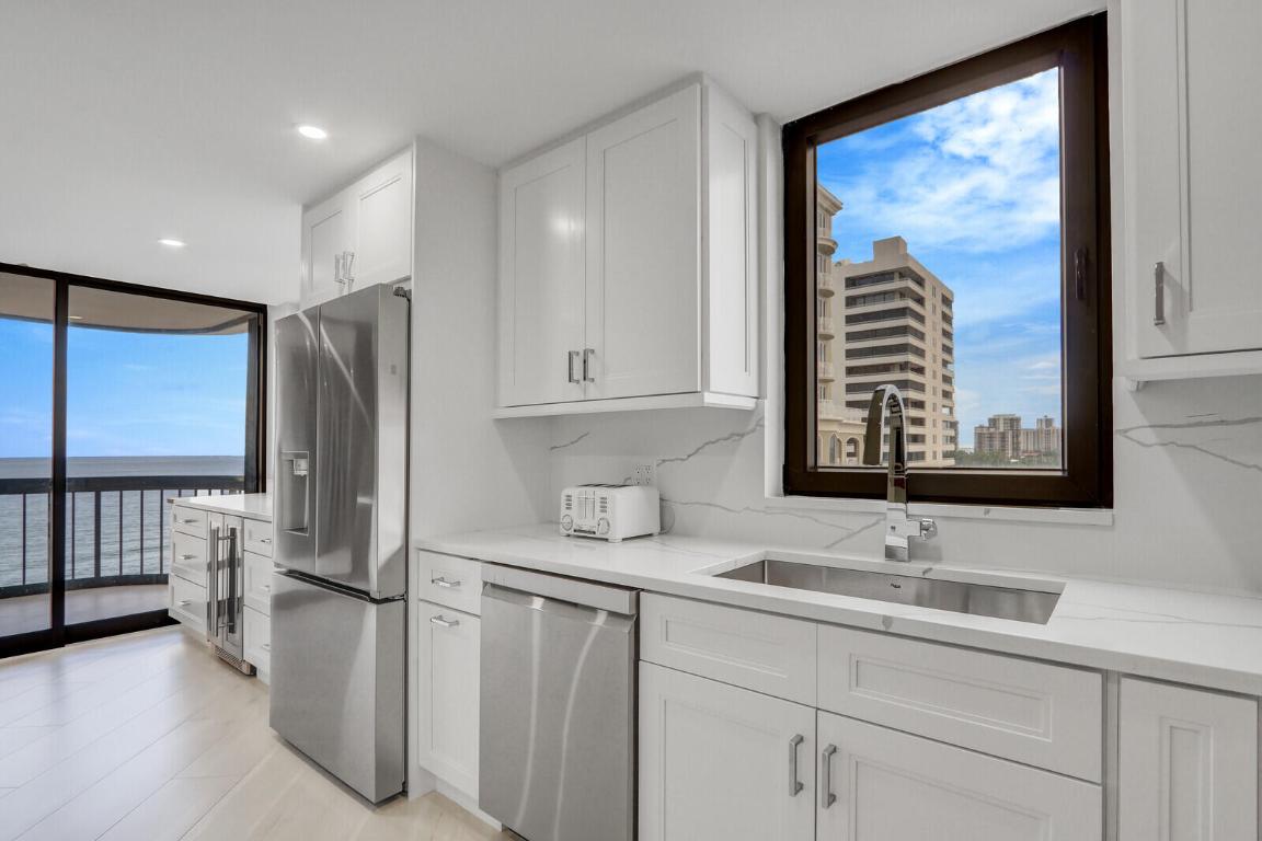 EASTPOINTE CONDO - Residential Lease