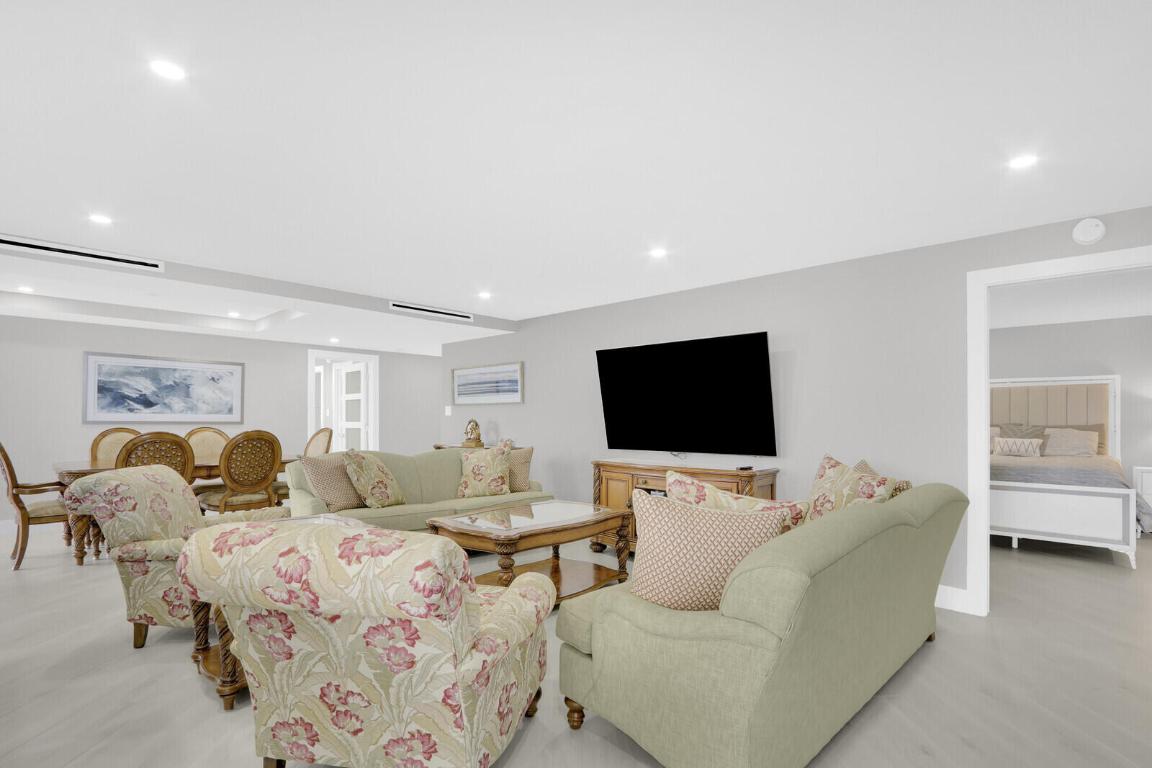 EASTPOINTE CONDO - Residential Lease