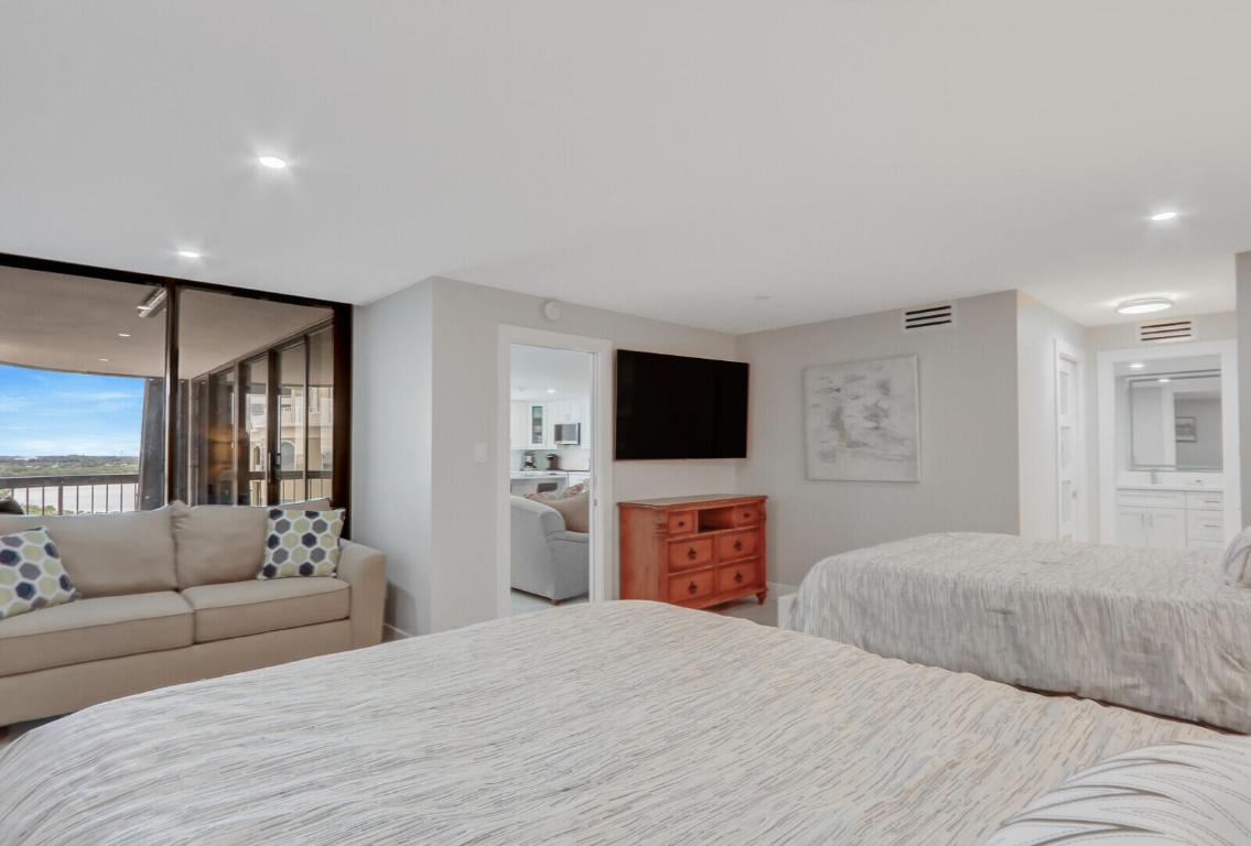 EASTPOINTE CONDO - Residential Lease