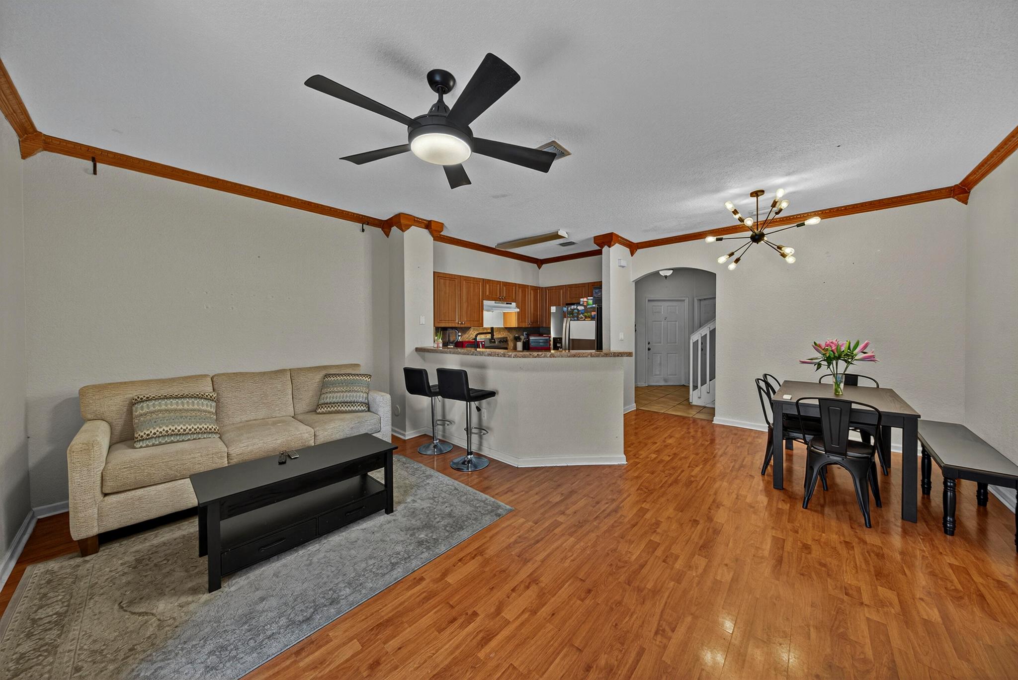 6600 Catalina Lane