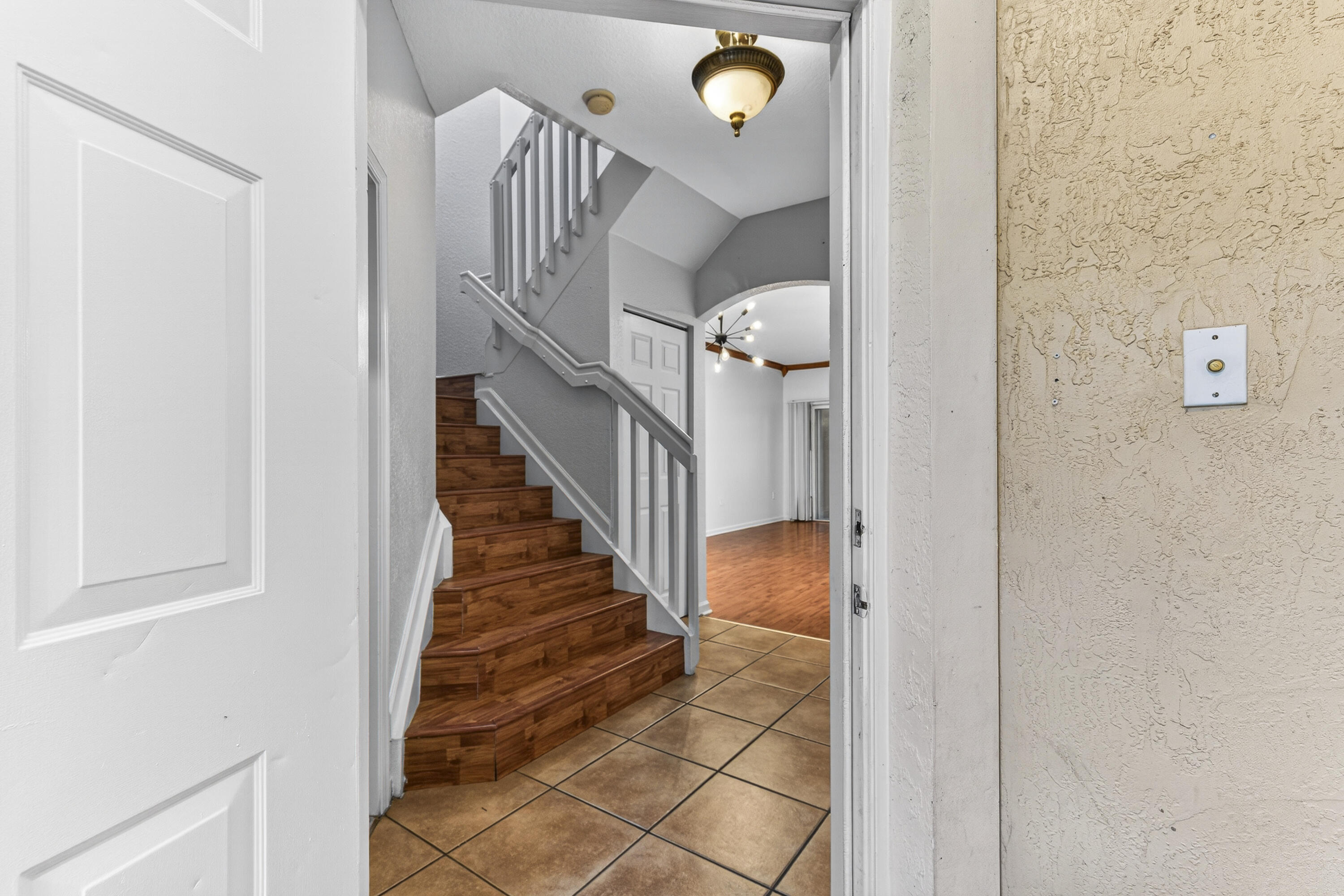 CATALINA PLACE - Residential